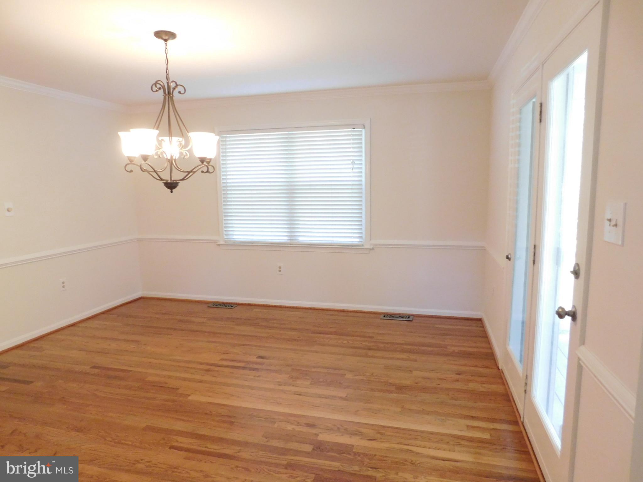 VALLEY LEE - Residential