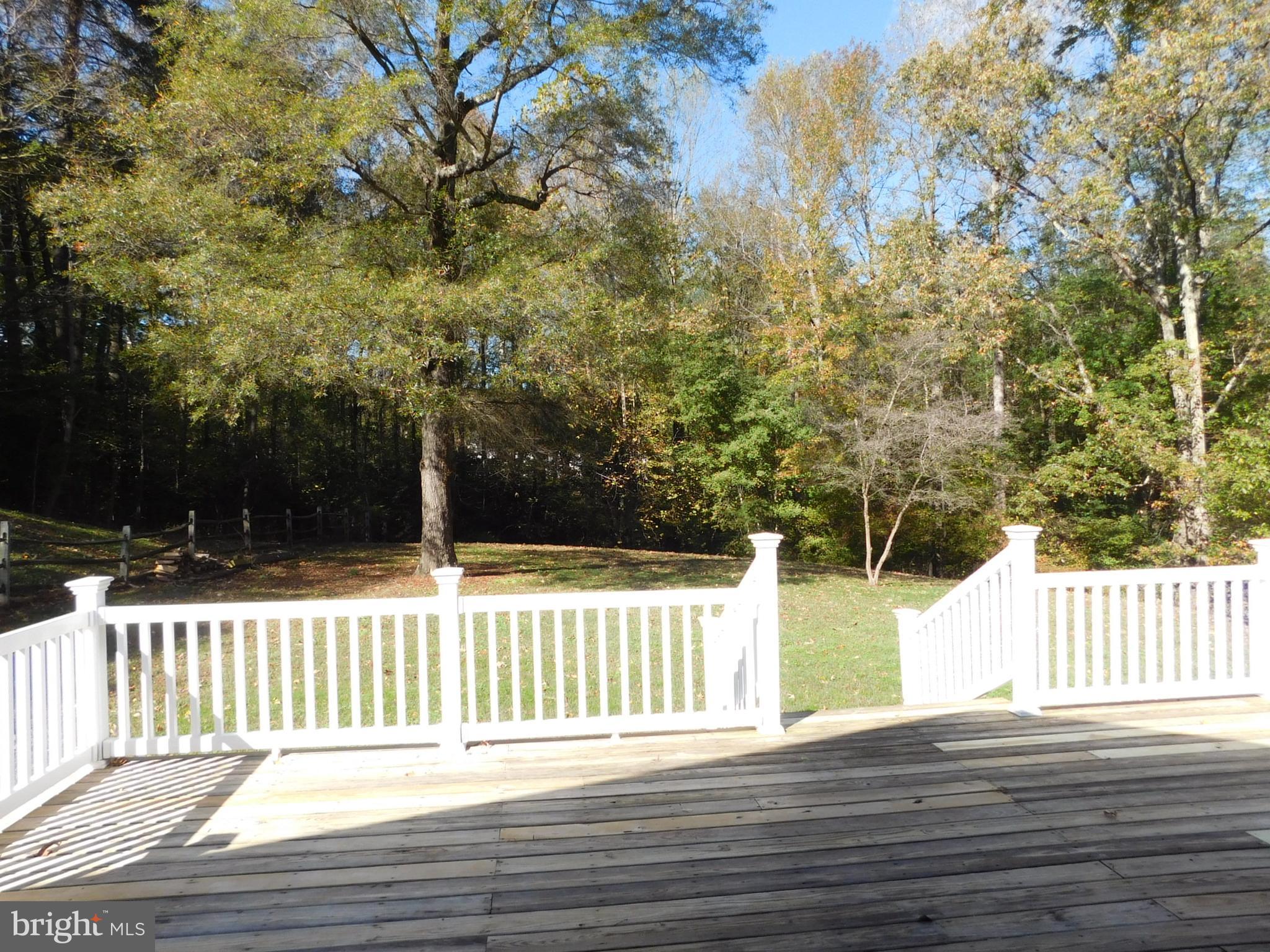 VALLEY LEE - Residential