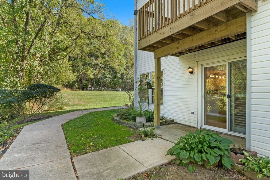 Charming Garden-Level Condo with Serene Wooded Views
Welcome to this beautifully updated 1-bedroom, 1-bath garden-level condo, perfectly nestled in a peaceful community and backing to tranquil wooded views. Step inside to discover brand-new luxury vinyl plank flooring throughout, offering both style and durability. The updated kitchen features modern appliances.
Enjoy the comfort of a recently upgraded heat pump system and the added privacy and style of new California blinds in every room. This unit is located on the desirable garden level, providing easy access with no stairs and a quiet, natural backdrop just outside your windows.
Ample guest parking makes entertaining a breeze, while the setting offers a perfect balance of nature and convenience. Whether you’re a first-time buyer or downsizing, this condo is move-in ready and full of value.
Don’t miss your opportunity to own this gem—schedule your tour today!