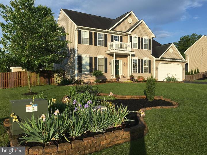 ROLLING HILLS - Residential