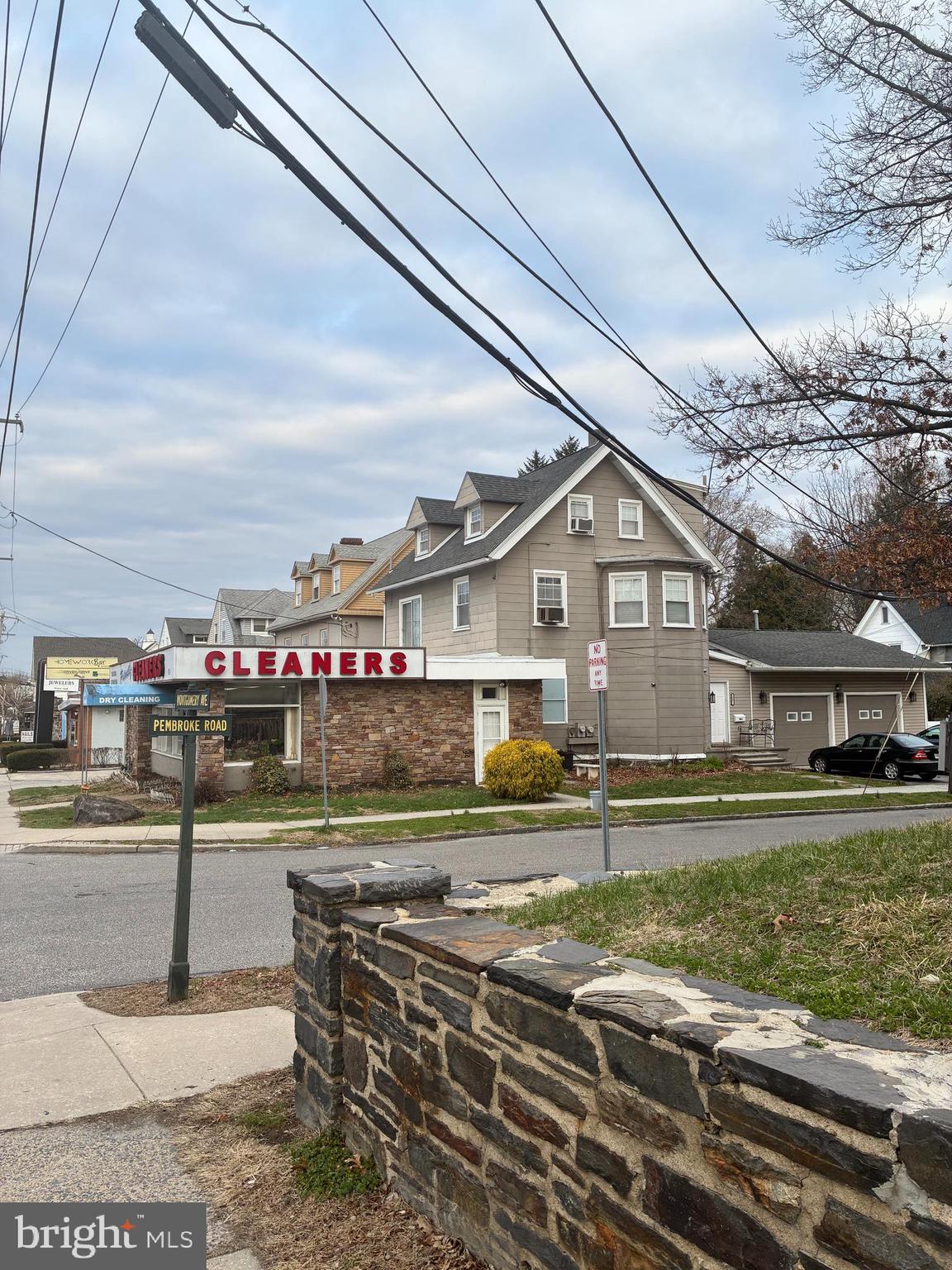 129 MONTGOMERY AVENUE