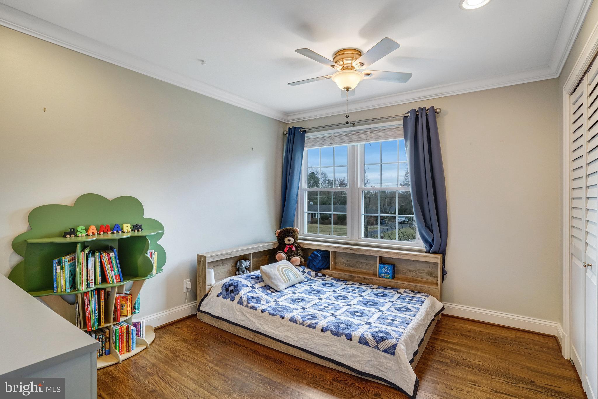 PINECREST - Residential