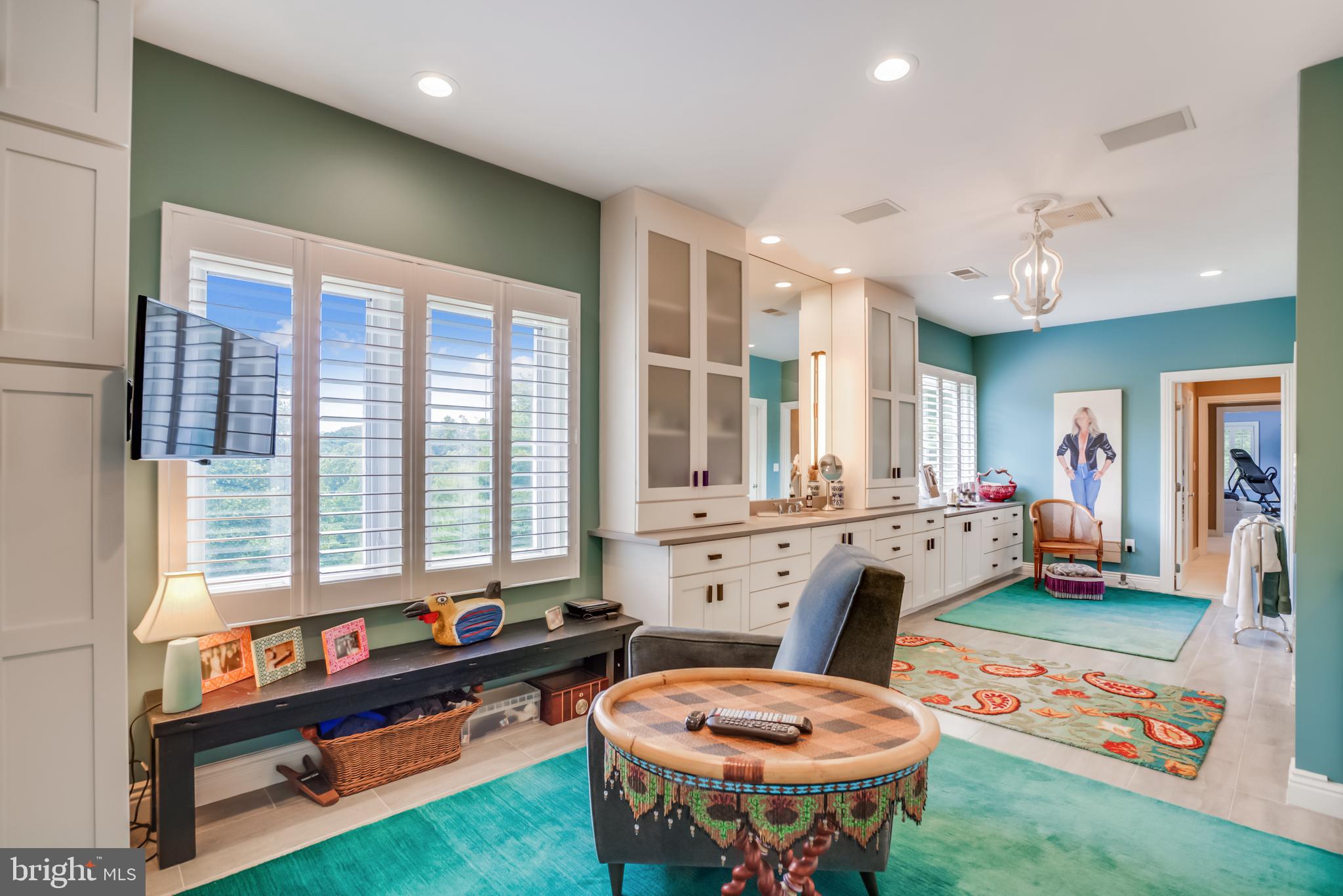 LEISURE HILL - Residential