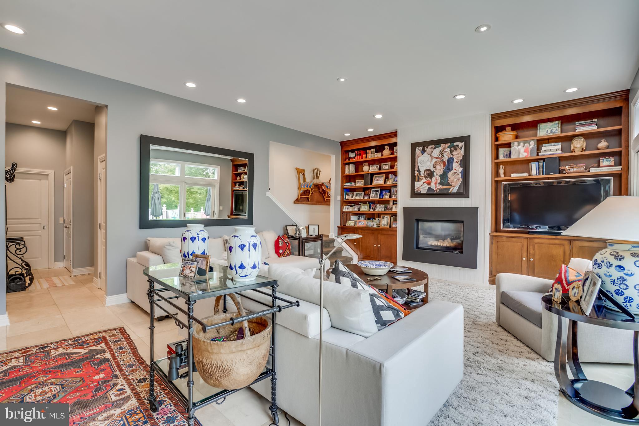 LEISURE HILL - Residential