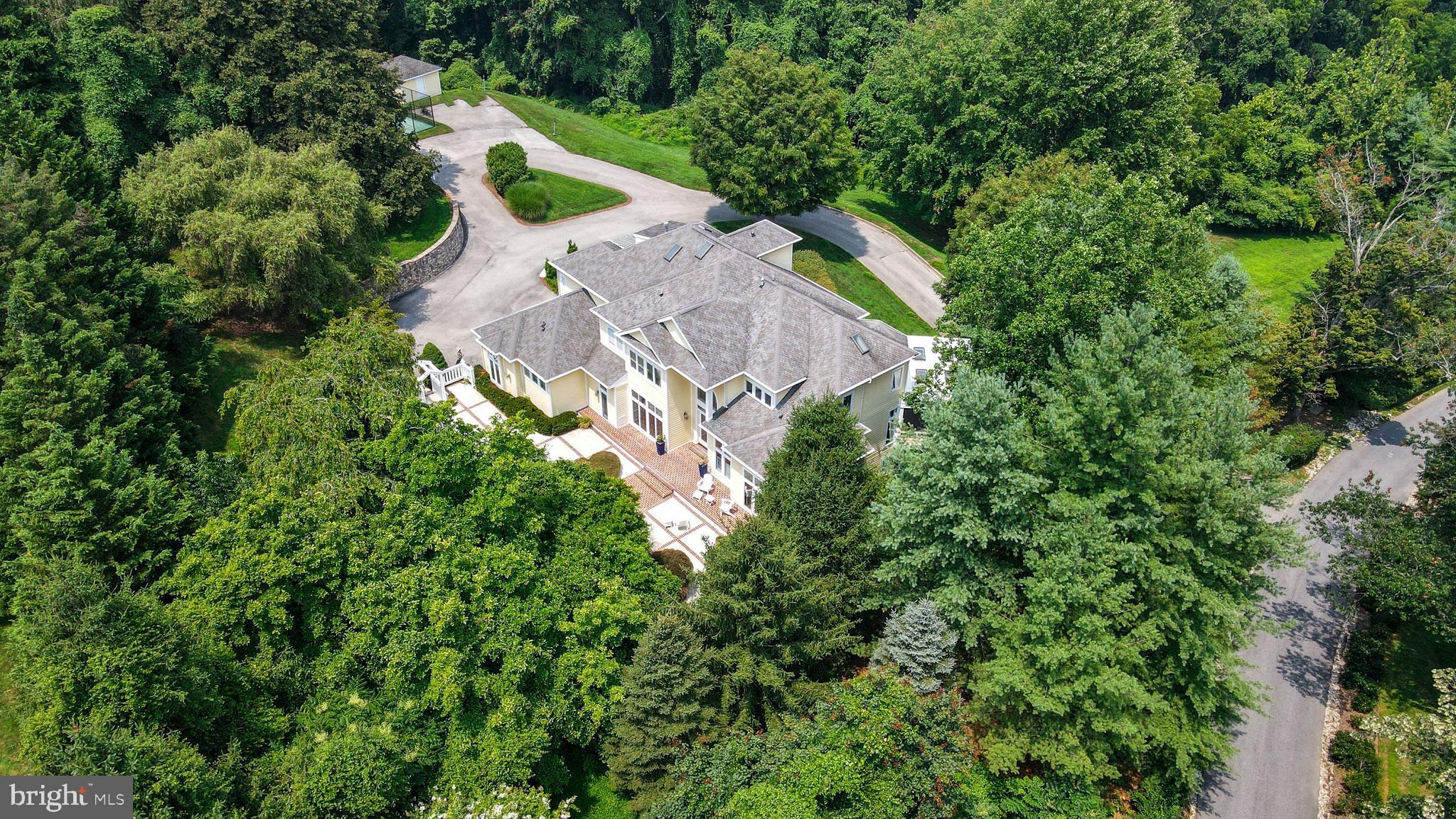 LEISURE HILL - Residential