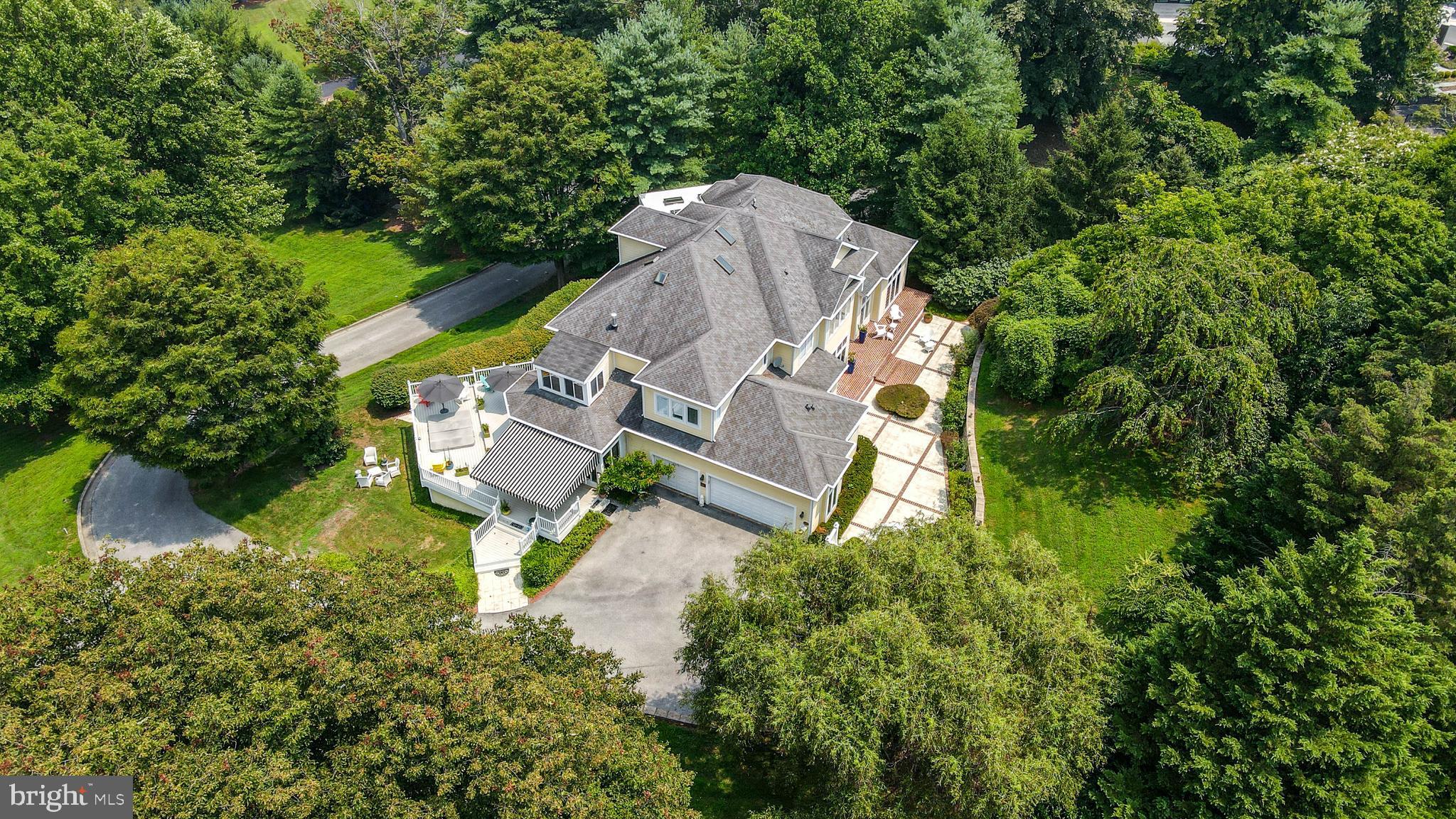 LEISURE HILL - Residential