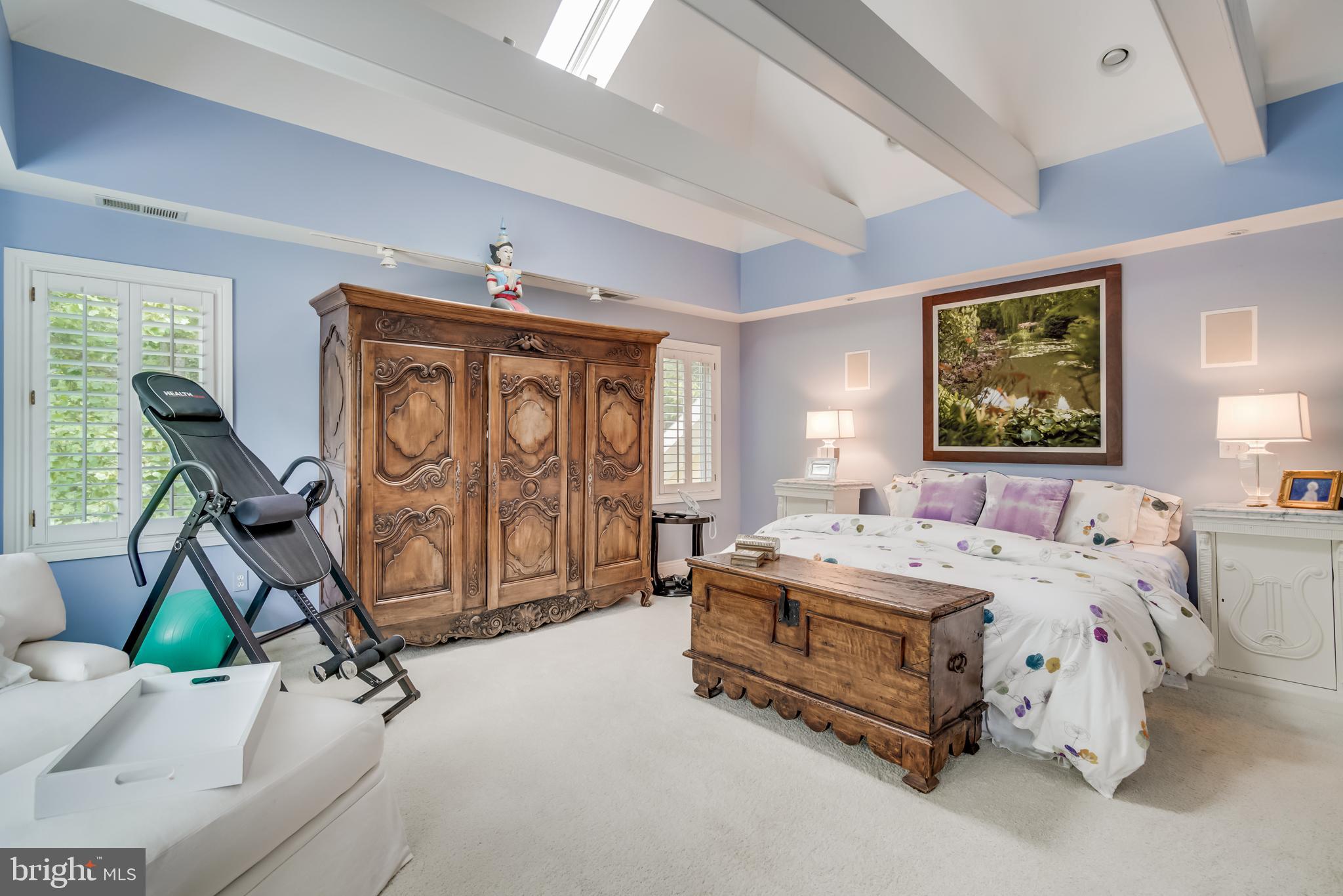 LEISURE HILL - Residential