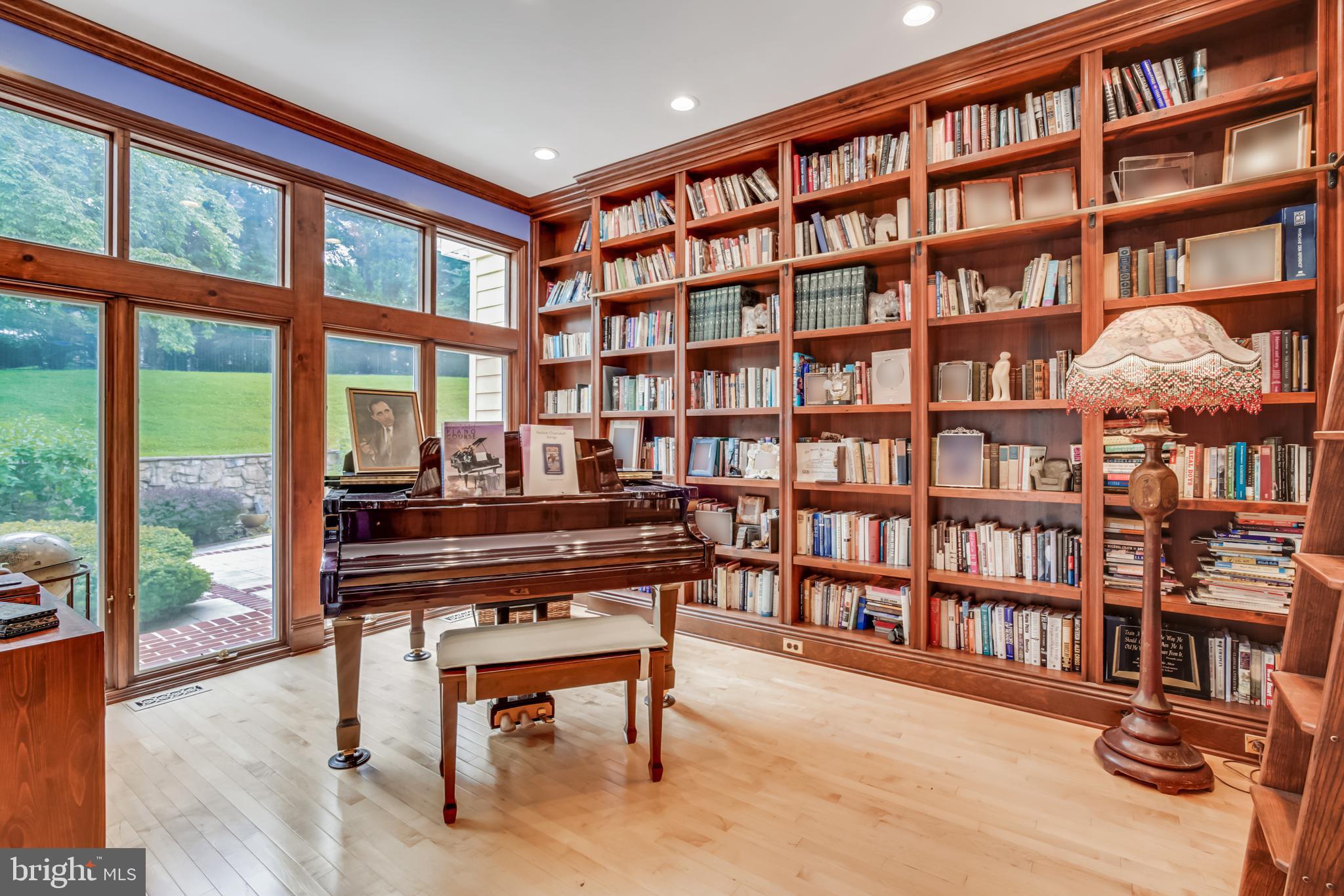 LEISURE HILL - Residential