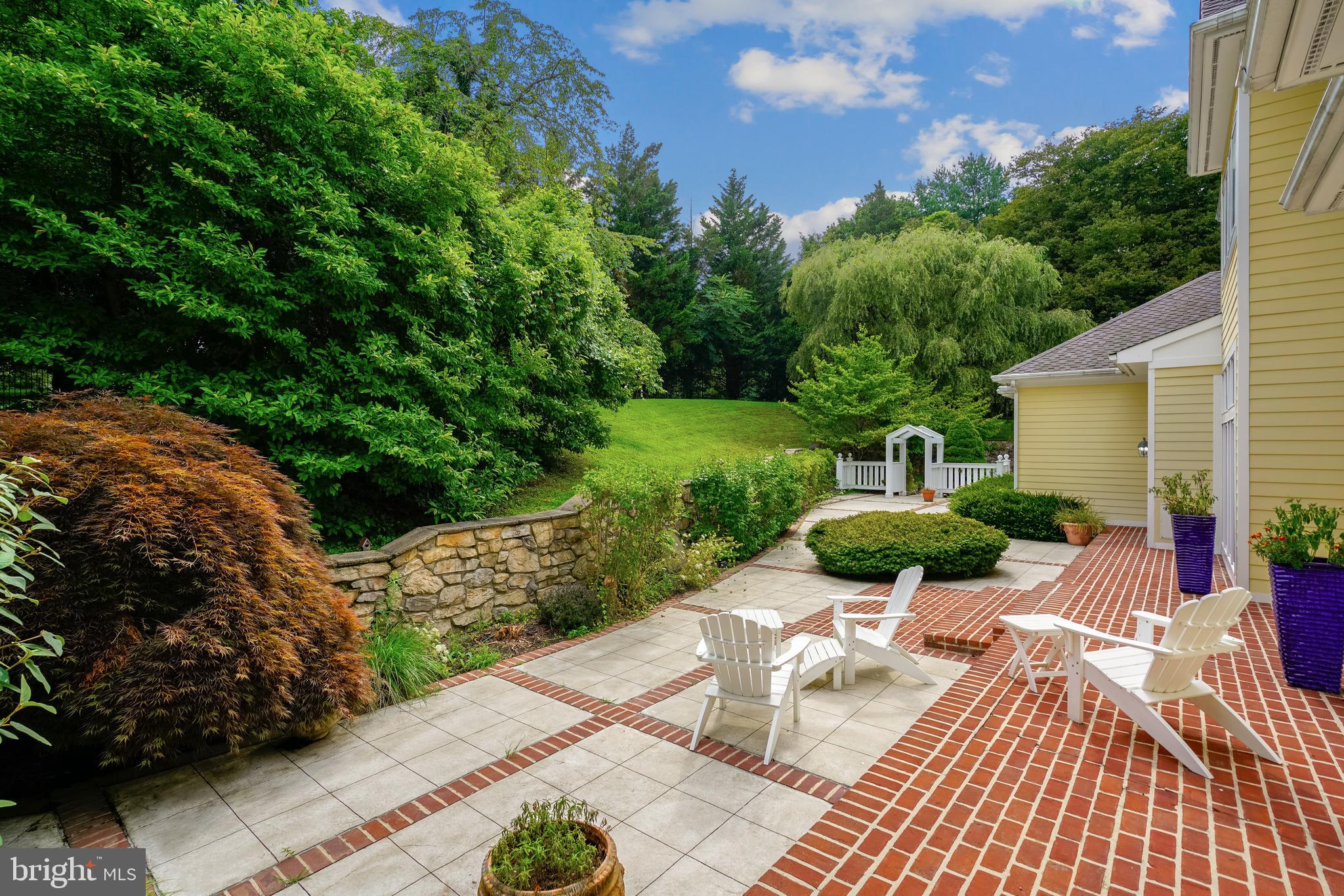 LEISURE HILL - Residential