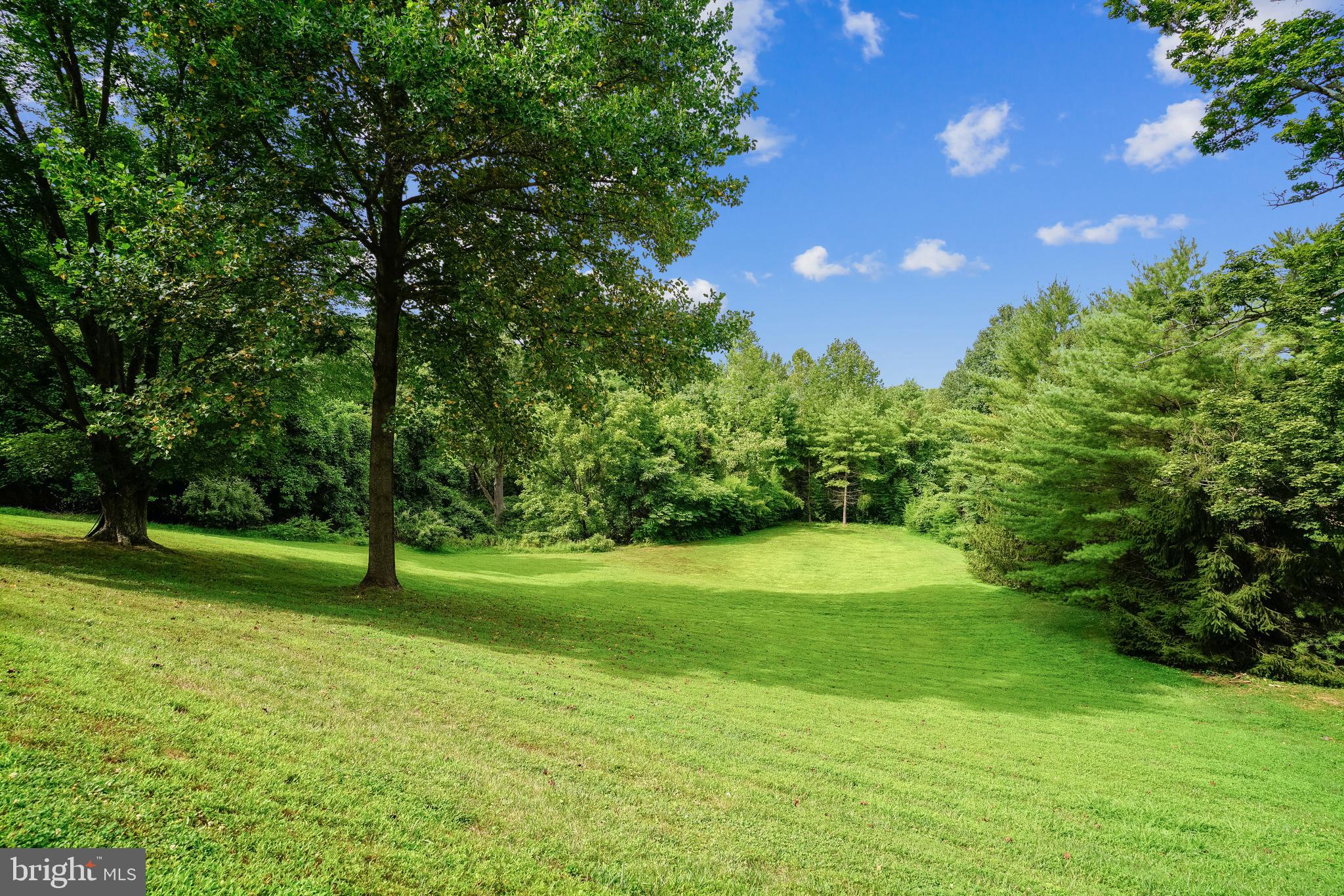 LEISURE HILL - Residential