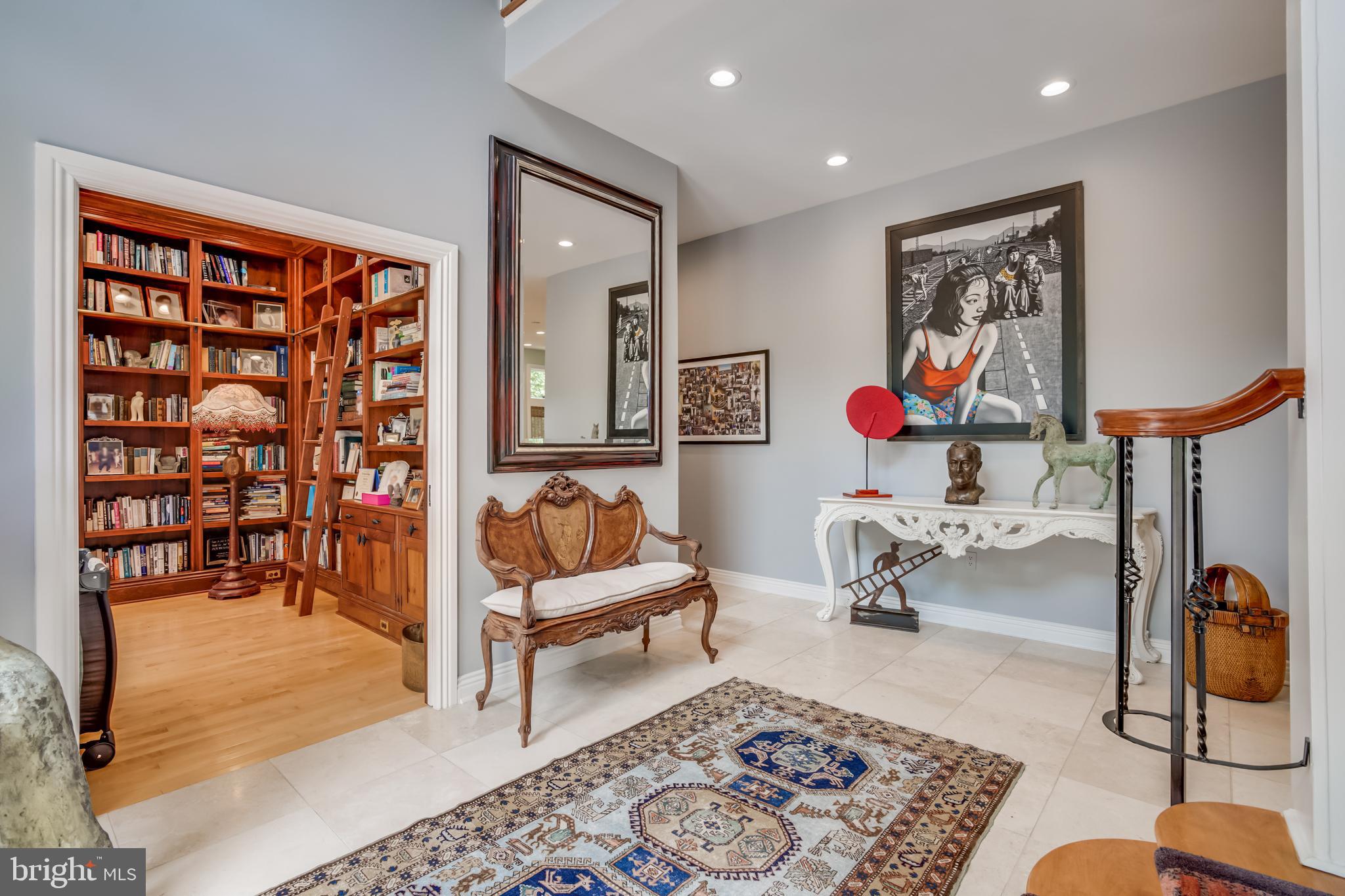 LEISURE HILL - Residential