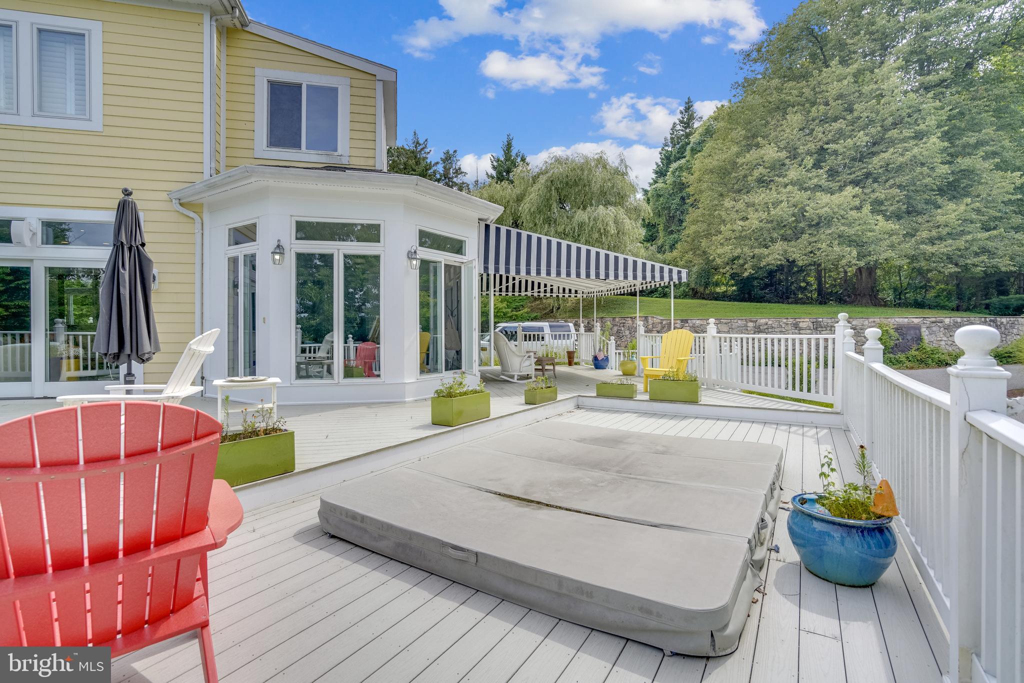 LEISURE HILL - Residential