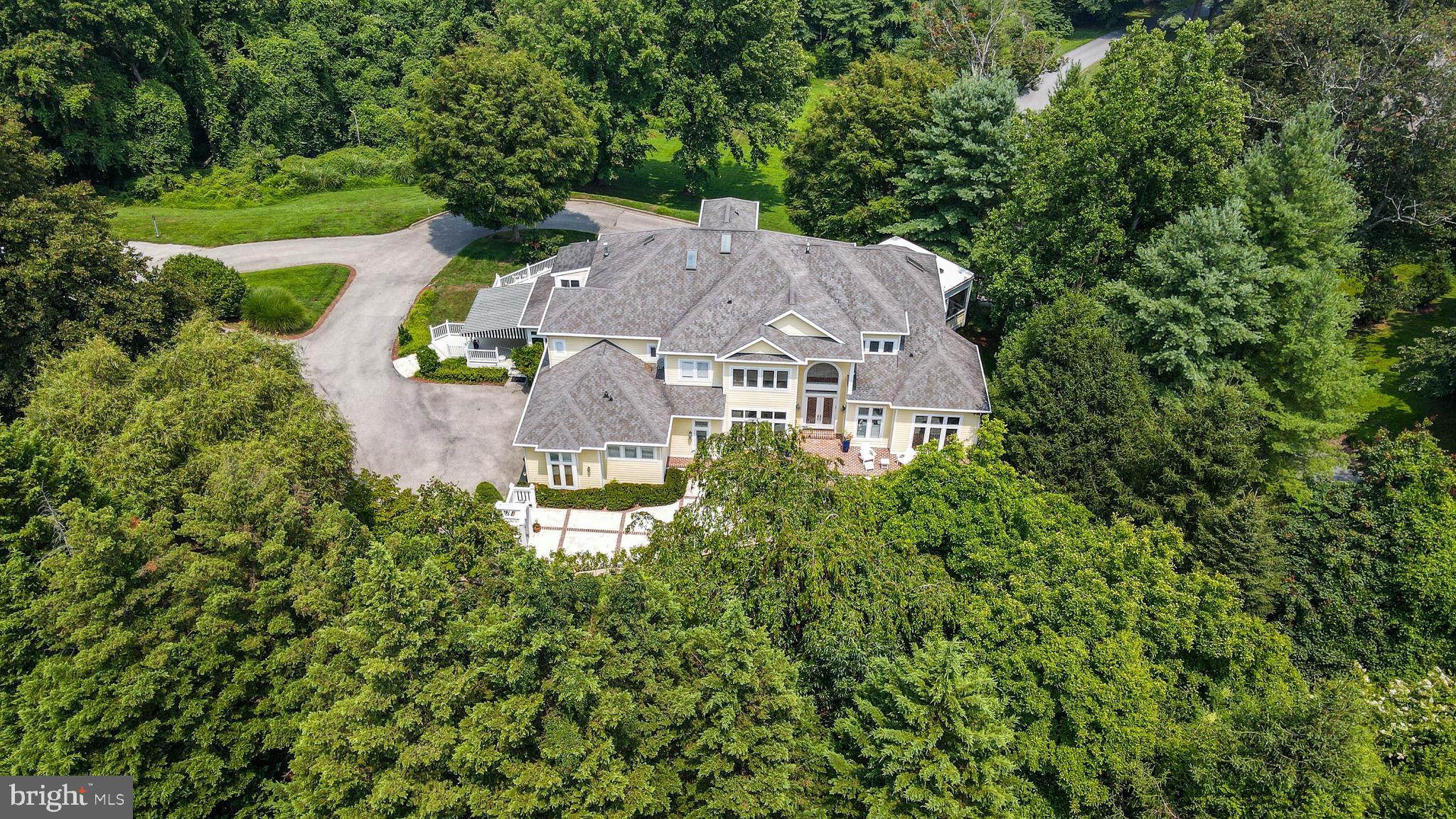 LEISURE HILL - Residential