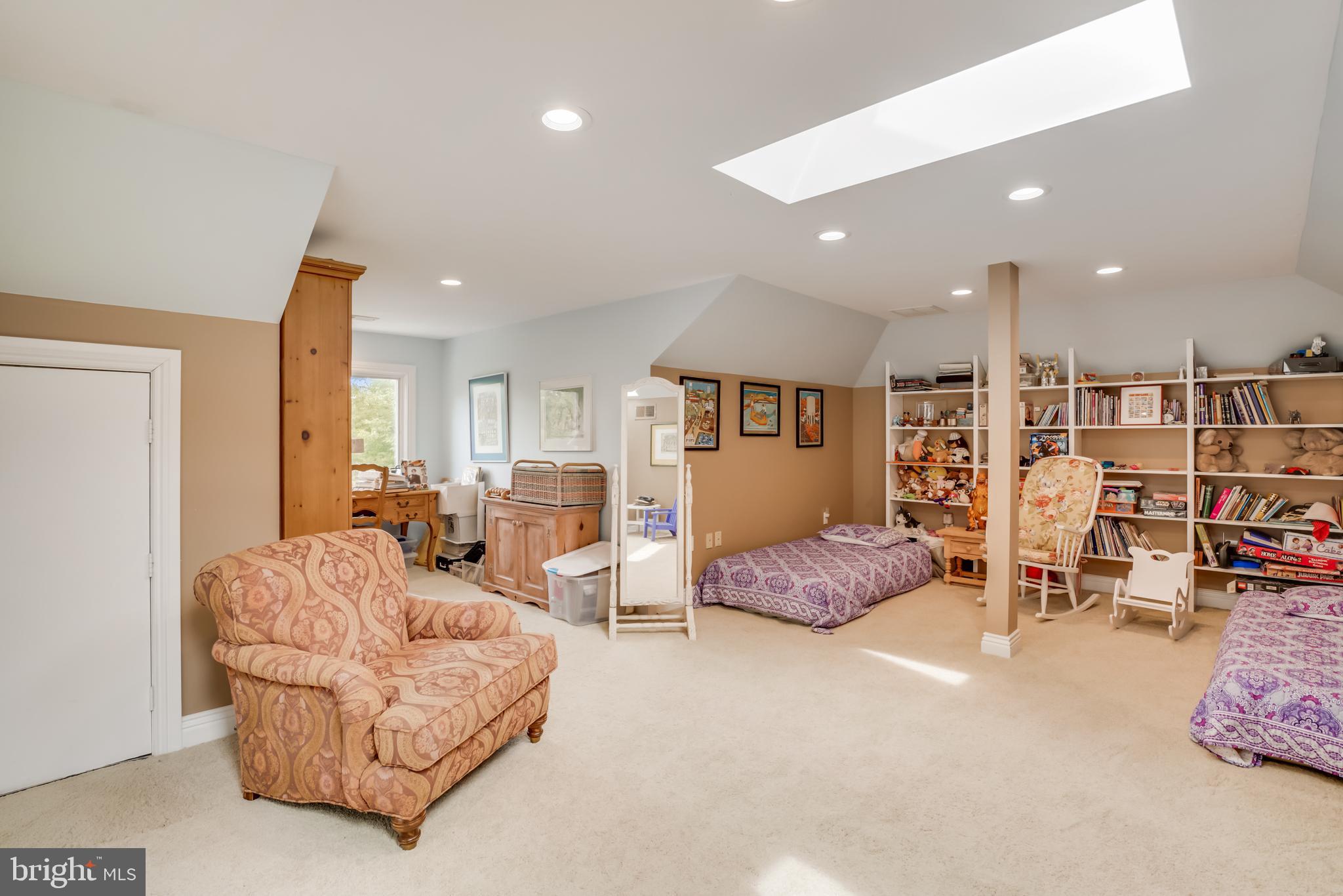 LEISURE HILL - Residential