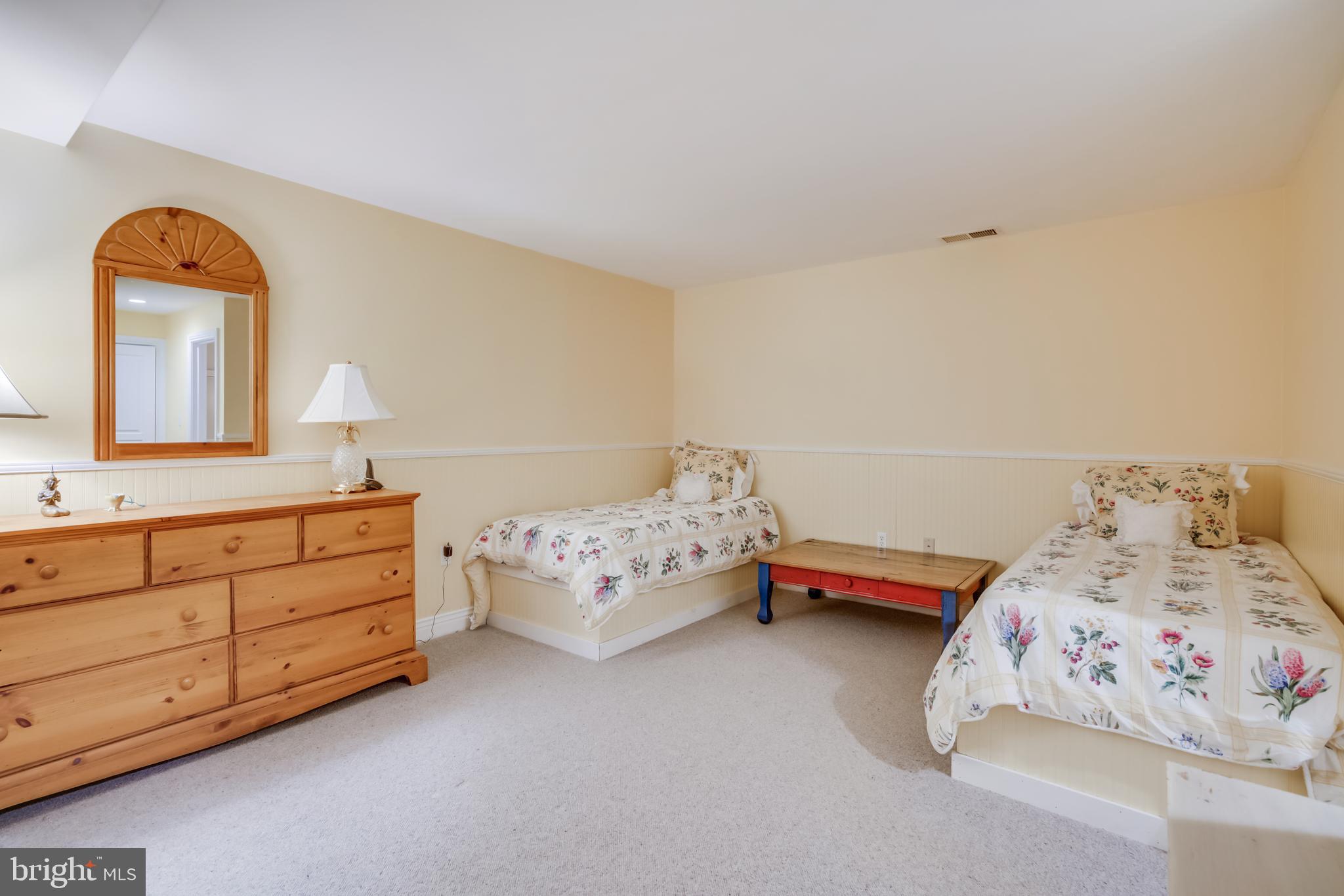 LEISURE HILL - Residential