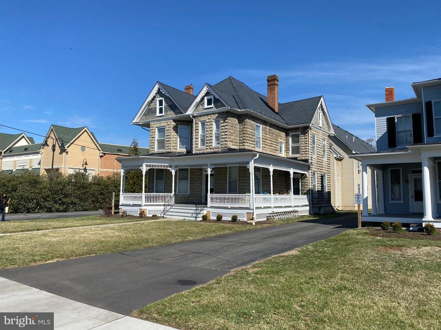 Another beautiful apartment in Historic Winchester within walking distance to many stores, restaurants, walking trails, the Museum of the Shenandoah Valley, and so much more. Large 2nd floor apartment featuring 2 bedroom 1 bath, hardwood floors throughout, washer/dryer in unit. Water/sewer/trash included in rent. NO animals please. VAR or NVAR rental application with $45/per person application fee paid by cash or money order or Online application available. No personal checks please.