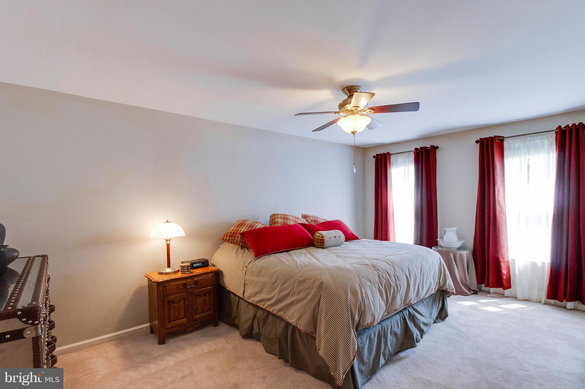 BELLE POND FARM - Residential