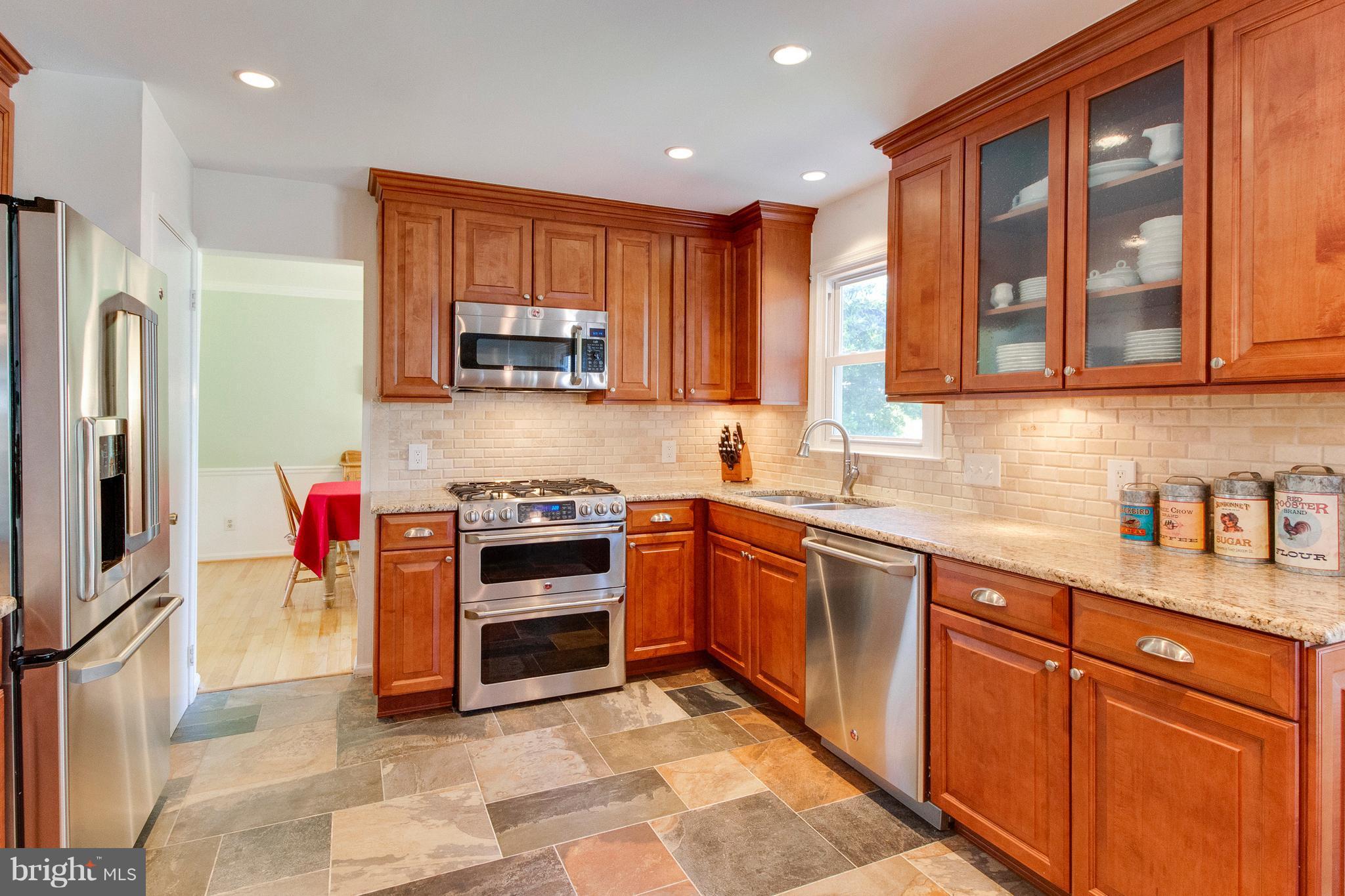 BELLE POND FARM - Residential