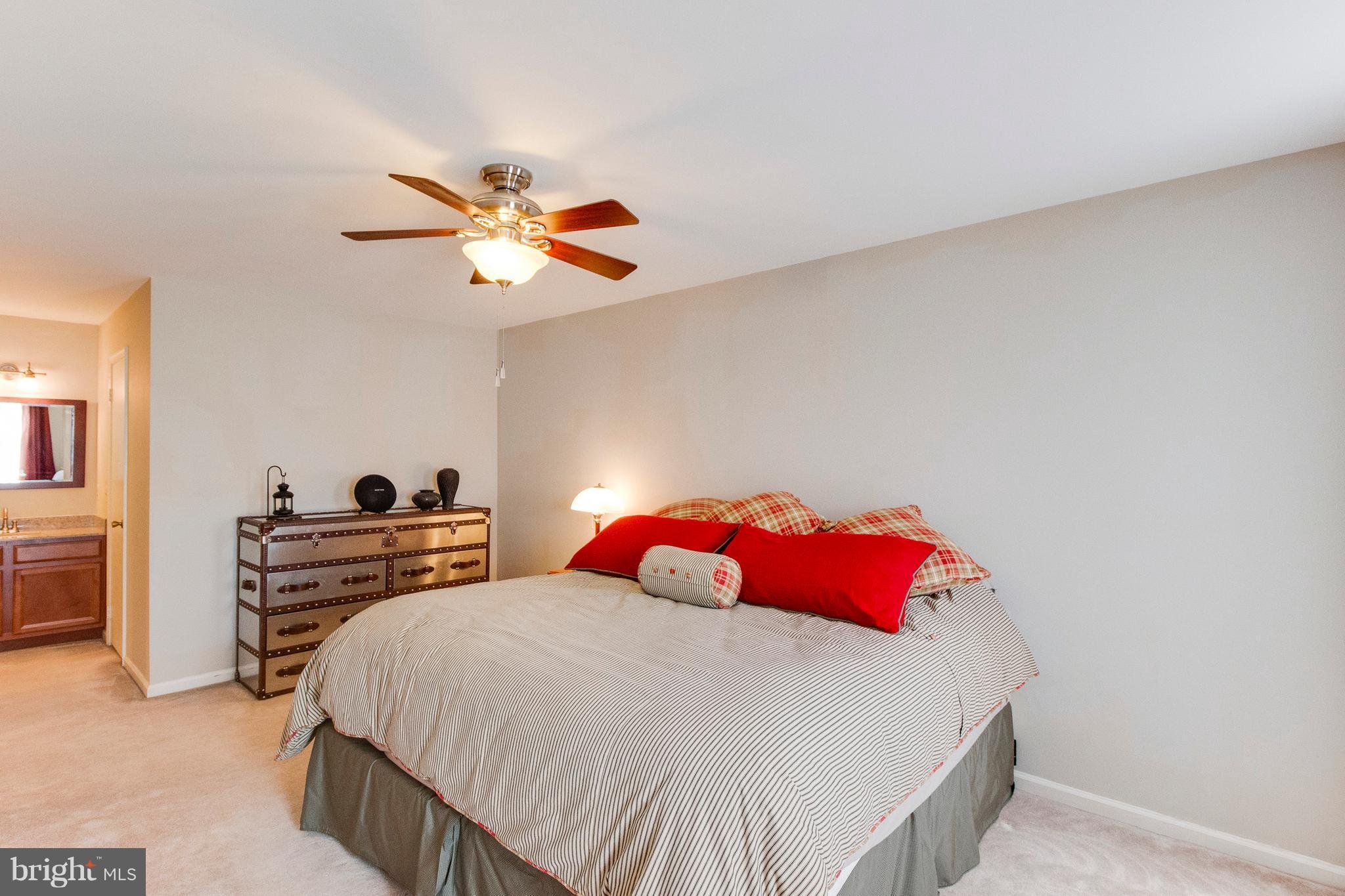 BELLE POND FARM - Residential