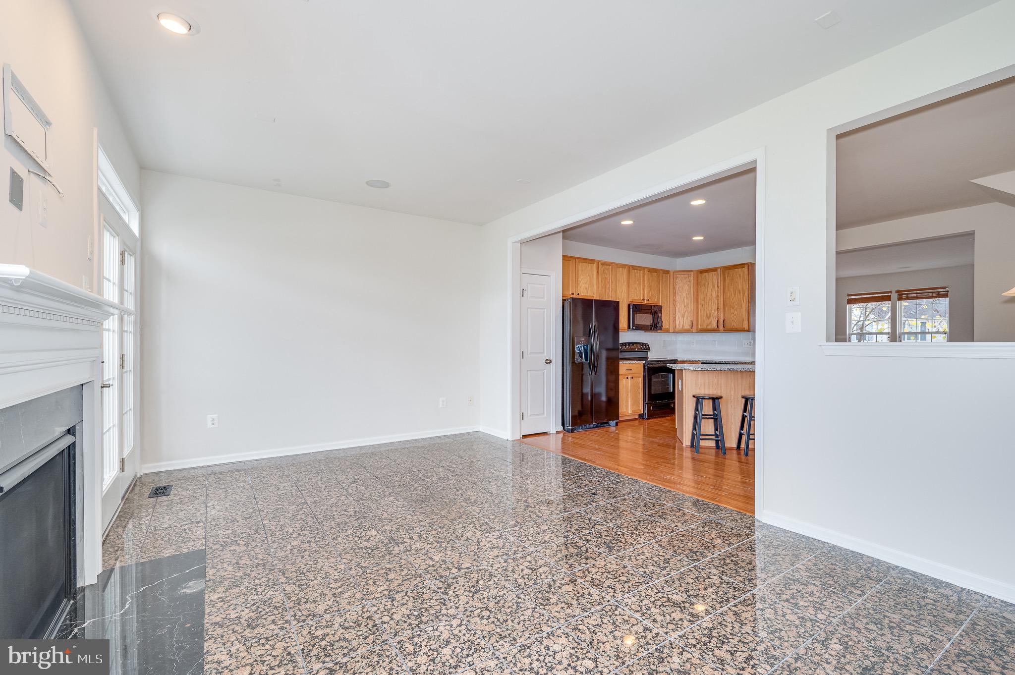 BROOKFIELD ON THE POTOMAC - Residential