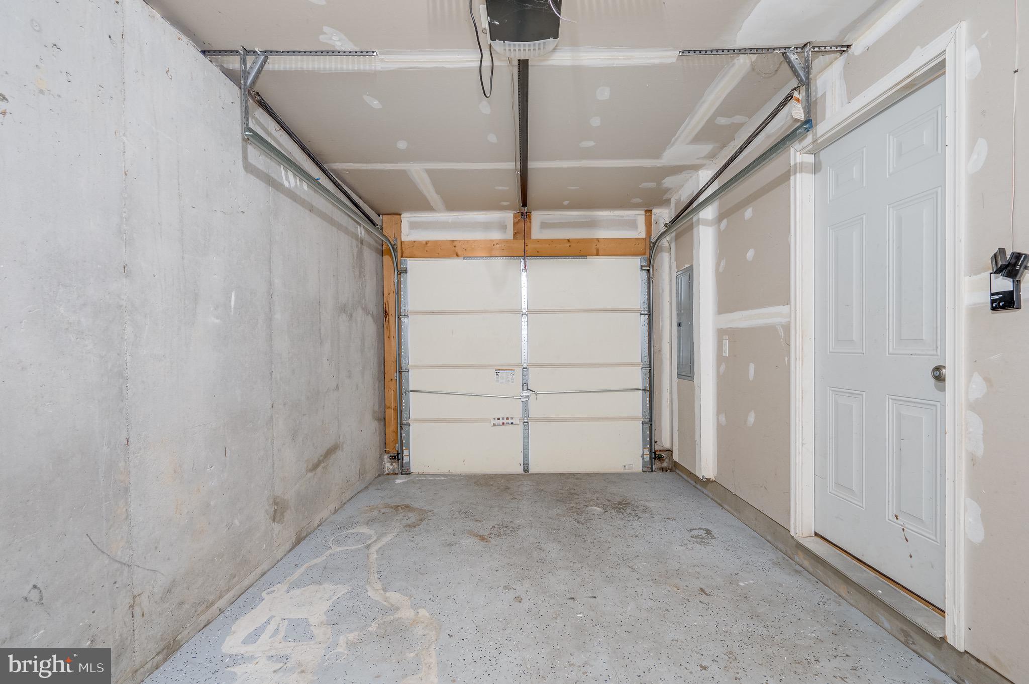 BROOKFIELD ON THE POTOMAC - Residential