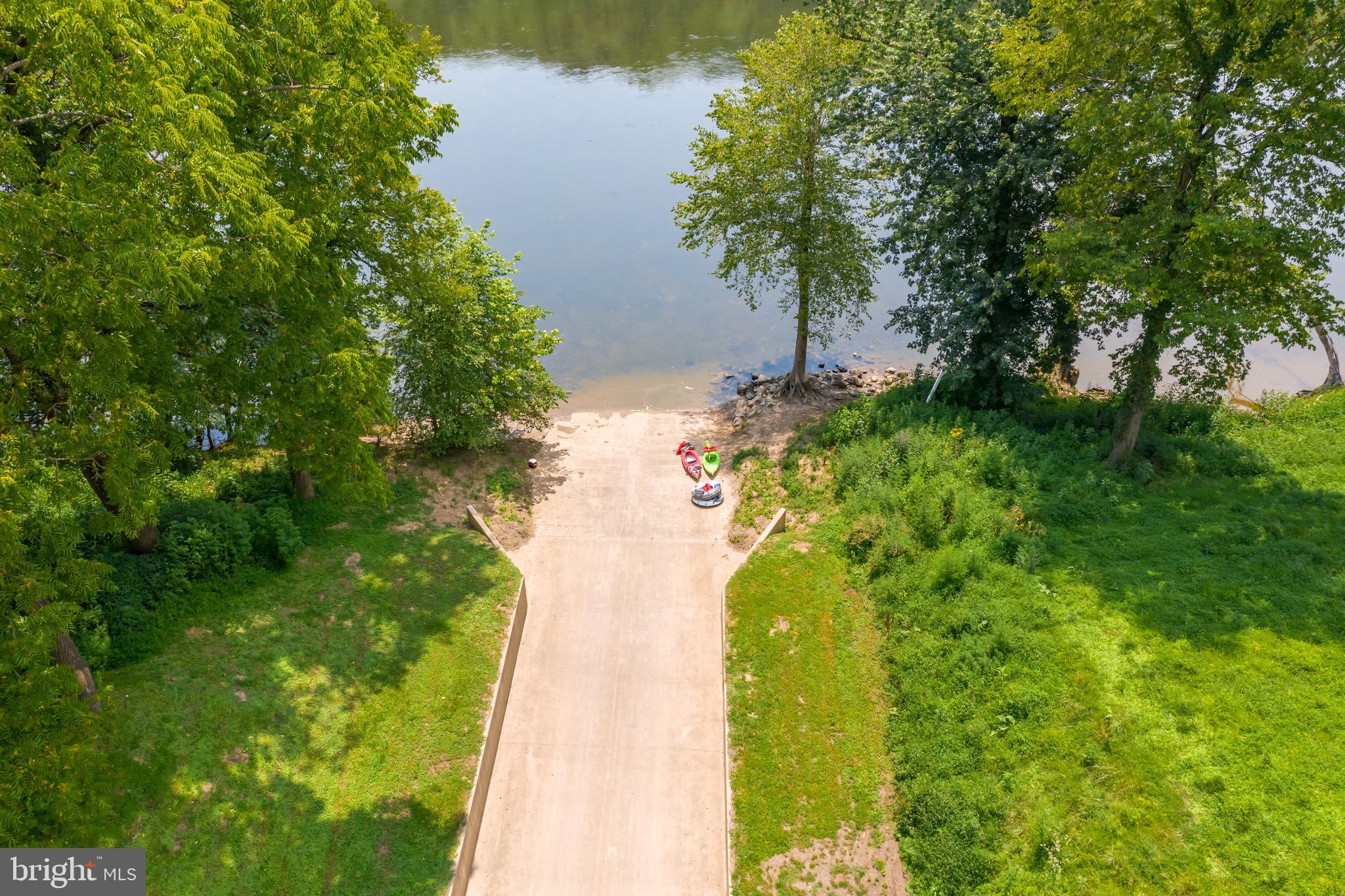 BROOKFIELD ON THE POTOMAC - Residential