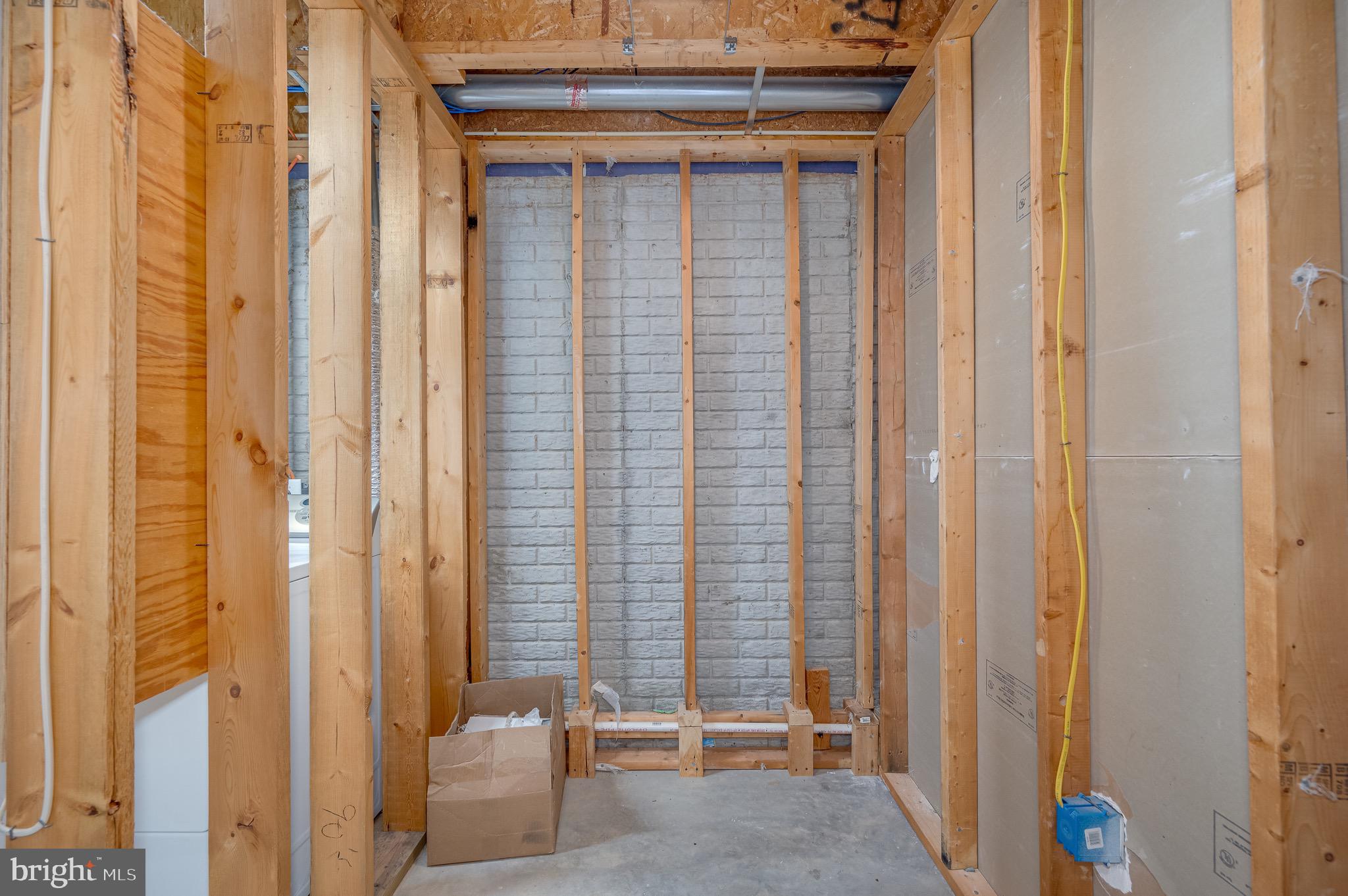 BROOKFIELD ON THE POTOMAC - Residential