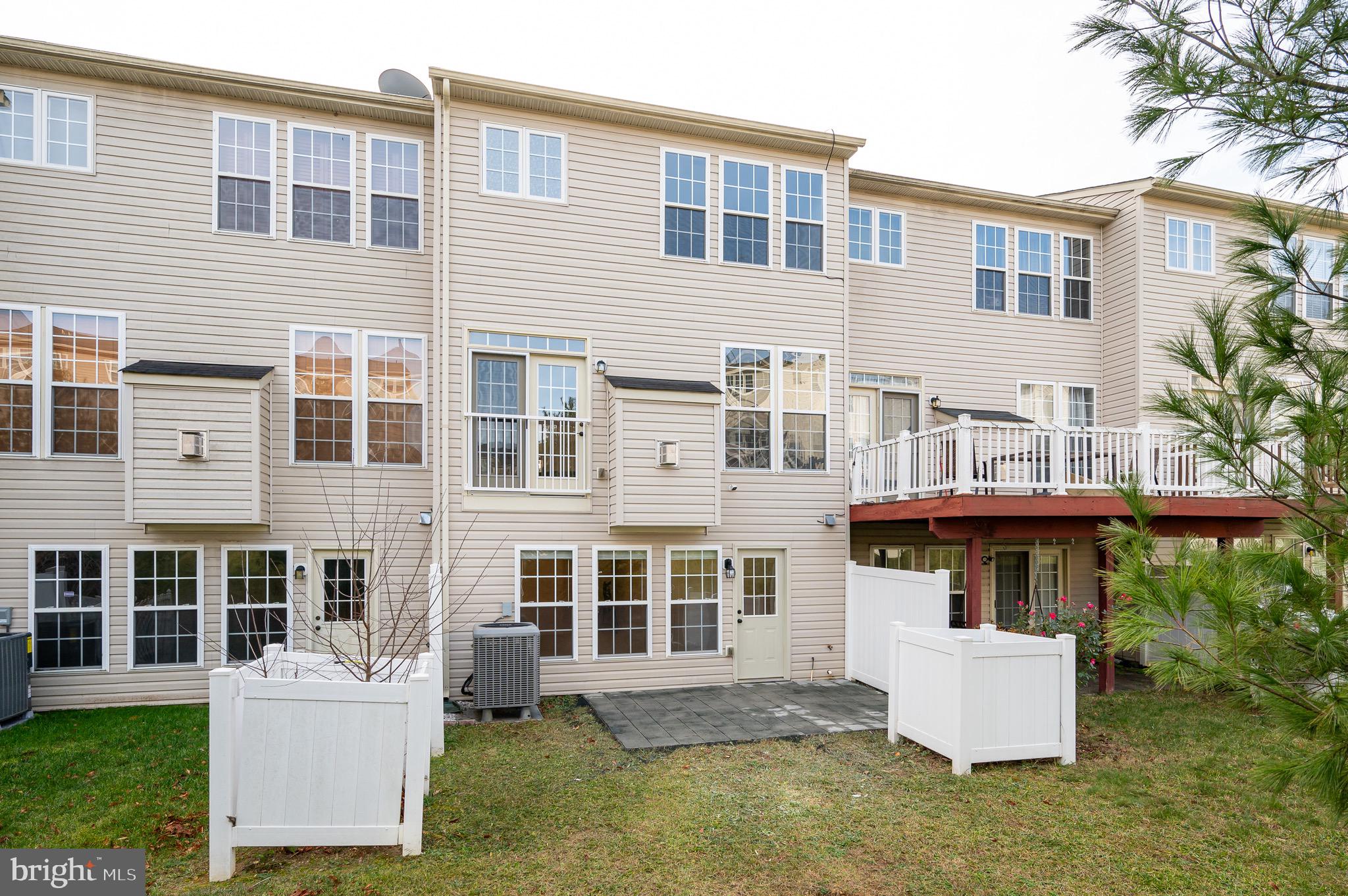 BROOKFIELD ON THE POTOMAC - Residential