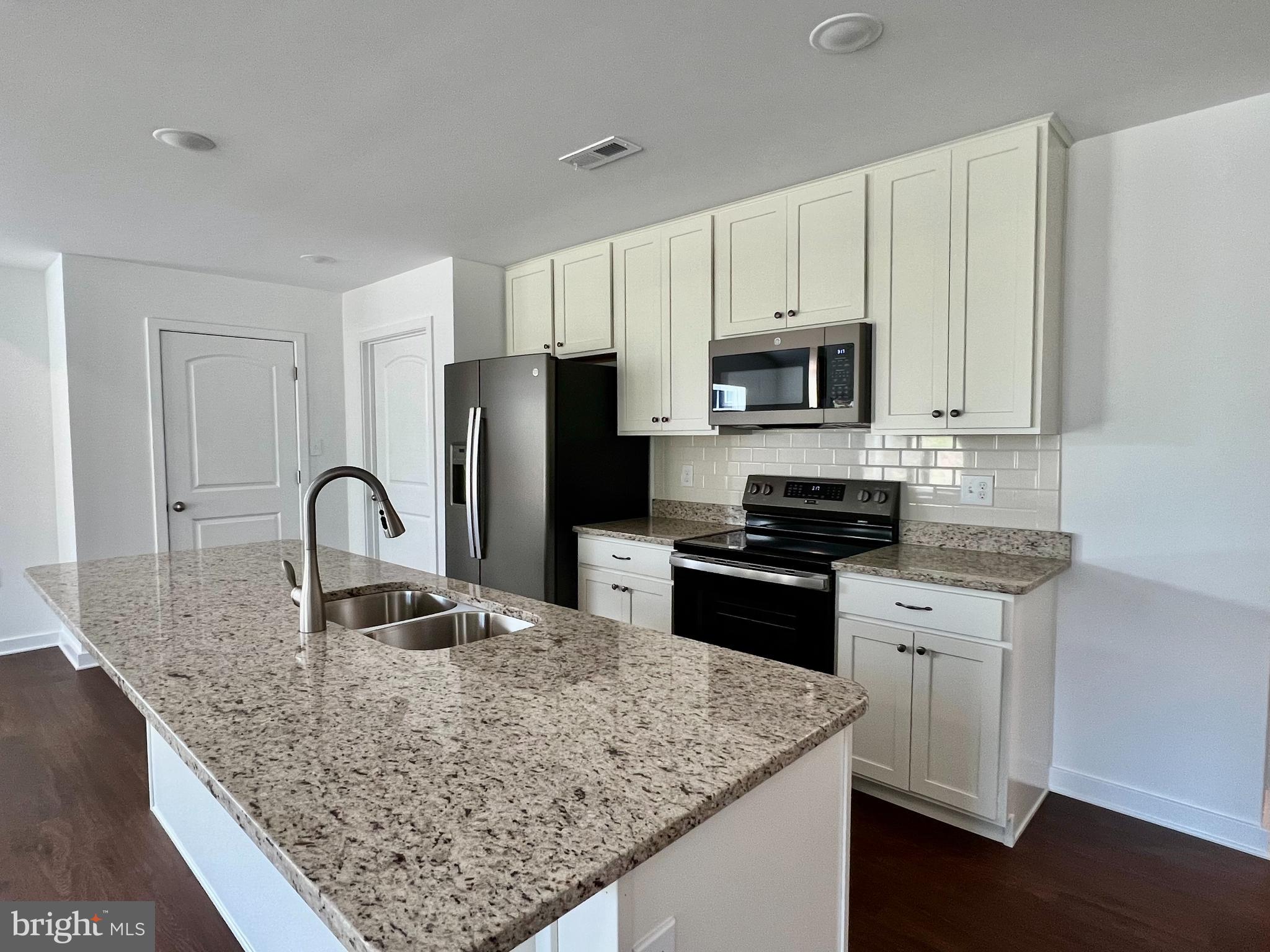 HARVEST GLEN - Residential