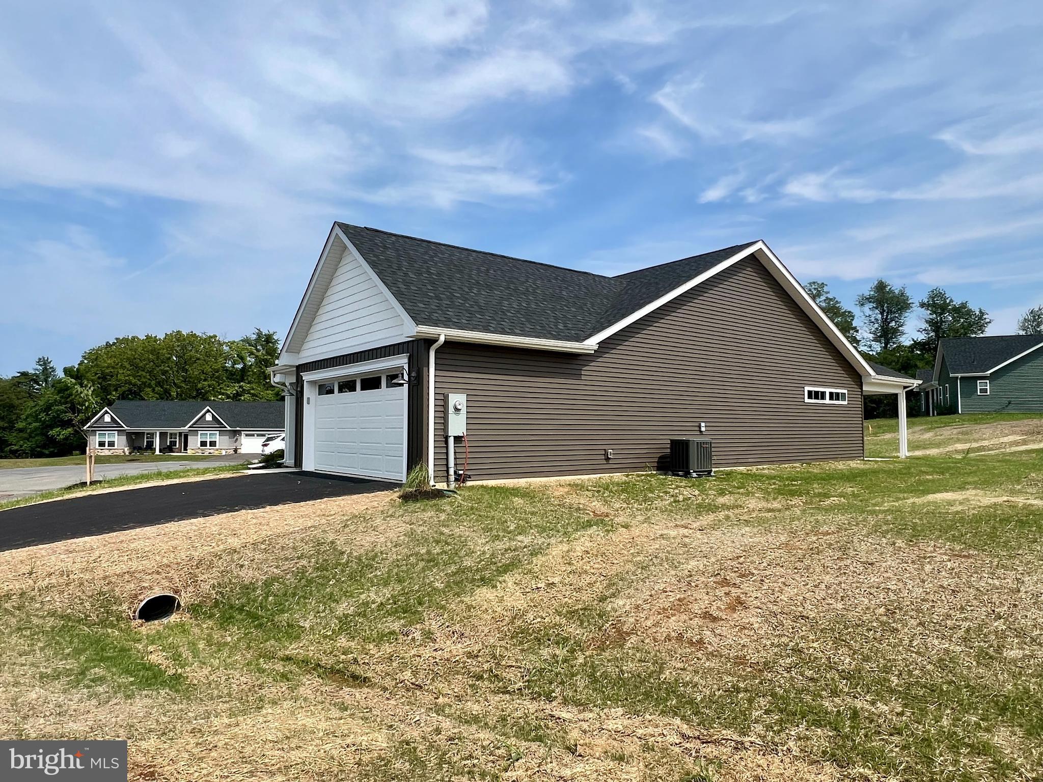 HARVEST GLEN - Residential
