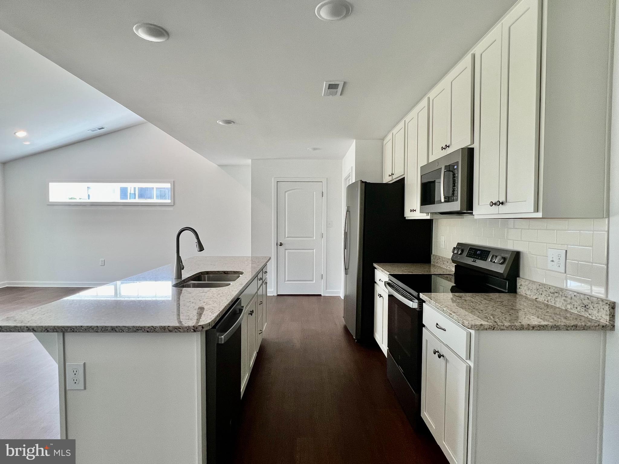 HARVEST GLEN - Residential