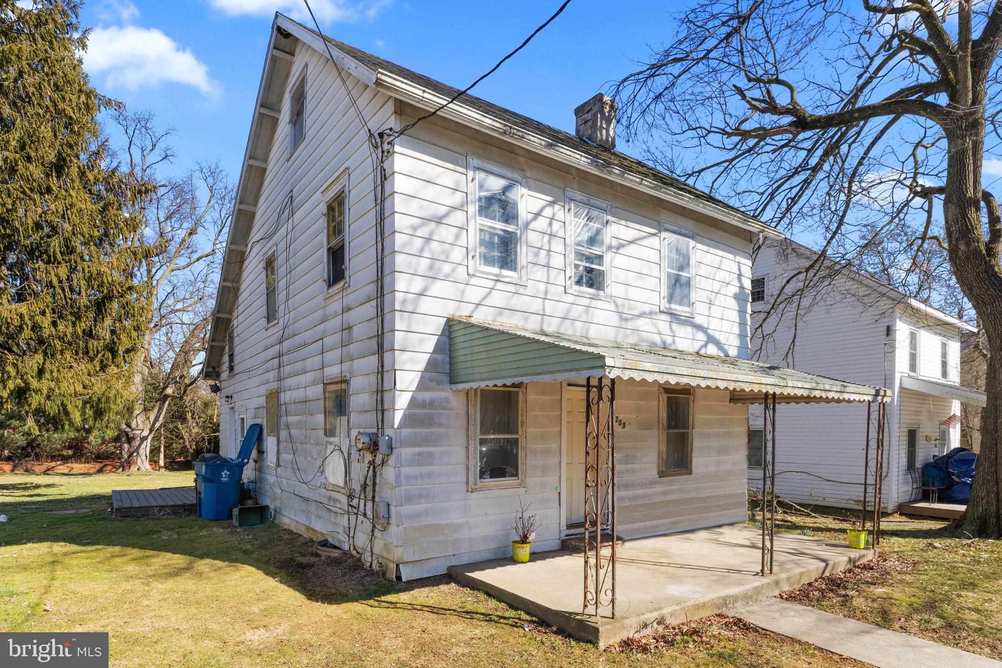 203 COCHRAN STREET