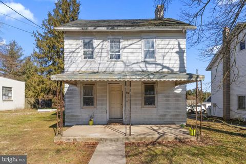 203 COCHRAN STREET COCHRANVILLE PA 19330