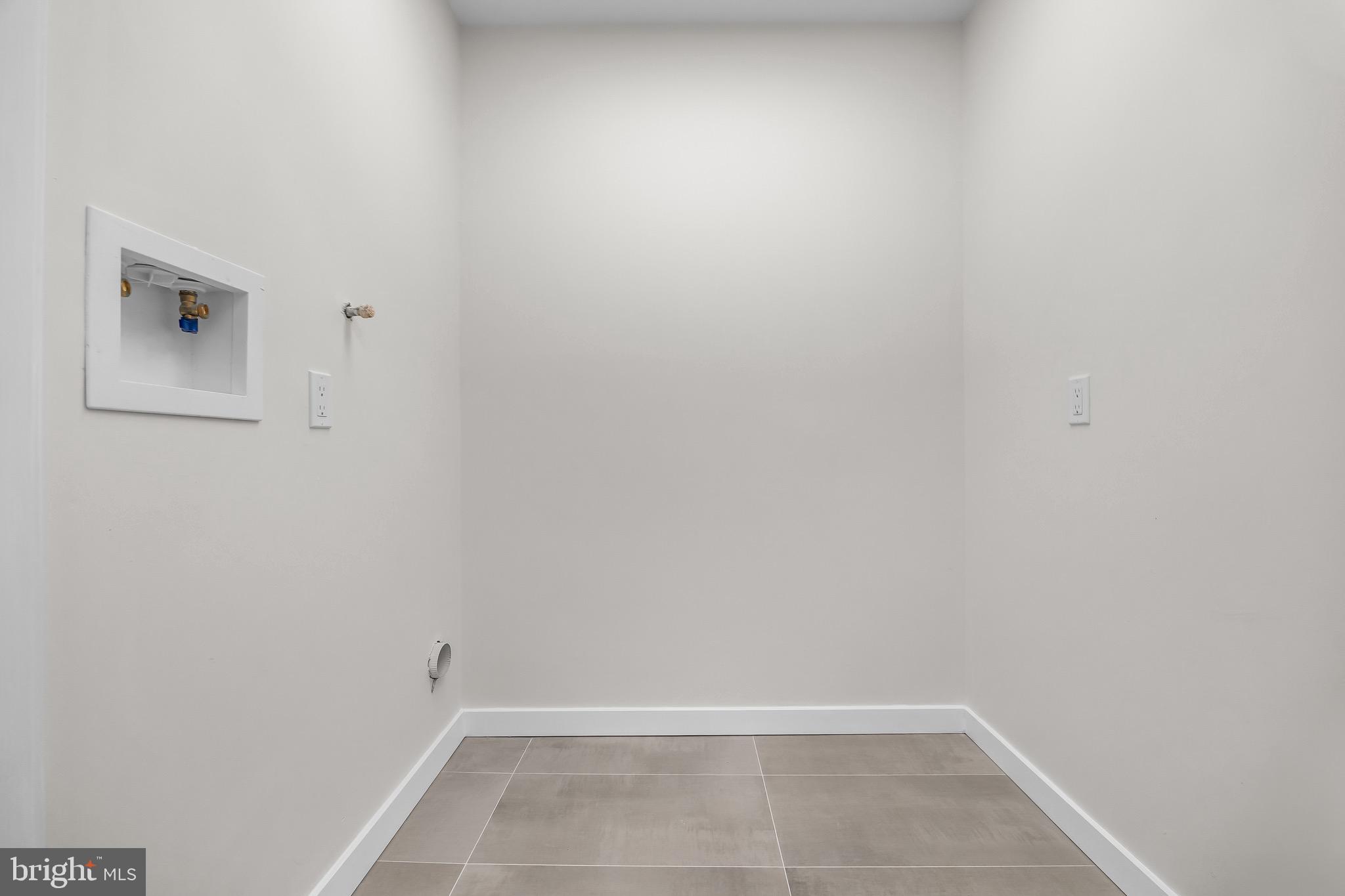 HOOT OWL ESTATES - Residential