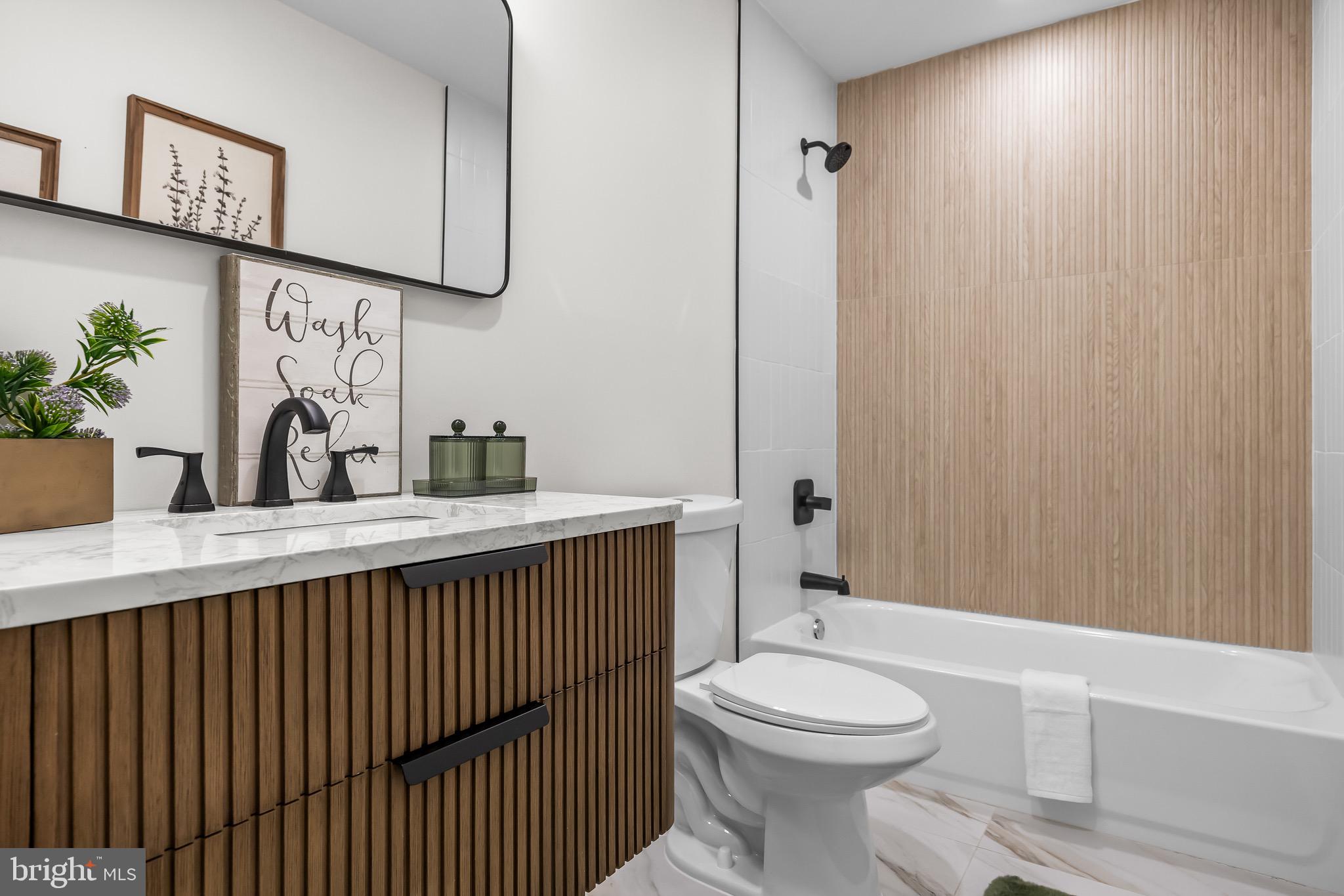 HOOT OWL ESTATES - Residential