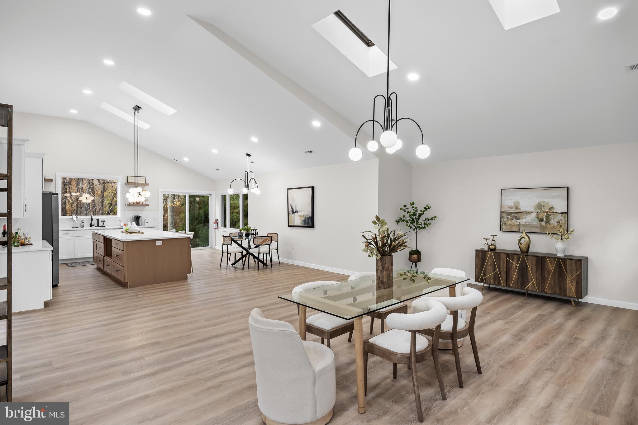 HOOT OWL ESTATES - Residential