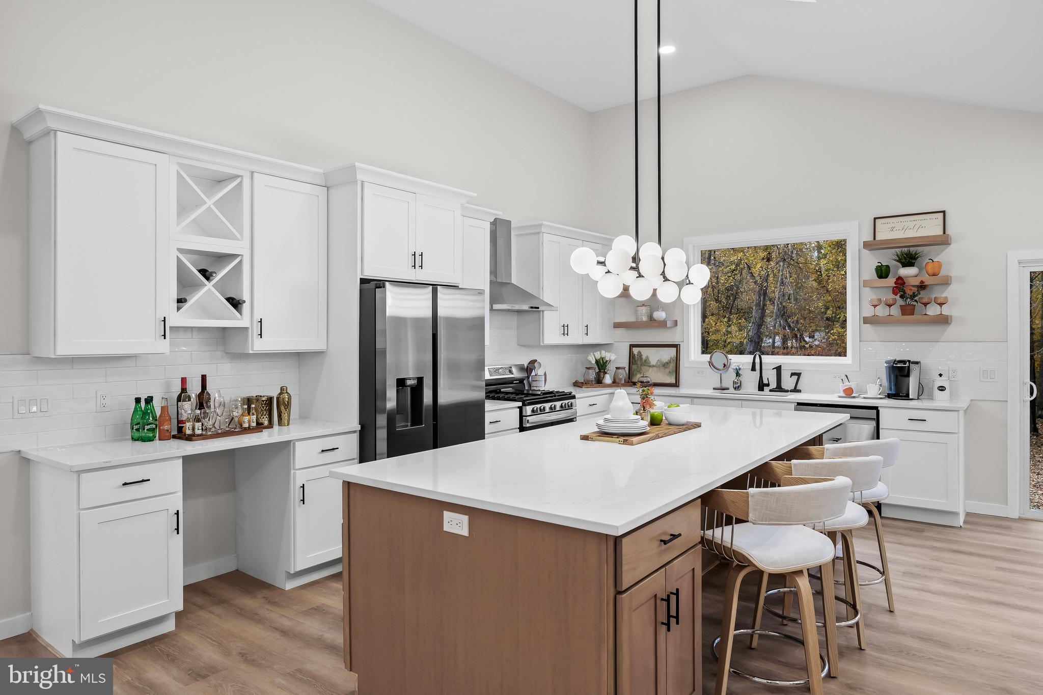 HOOT OWL ESTATES - Residential