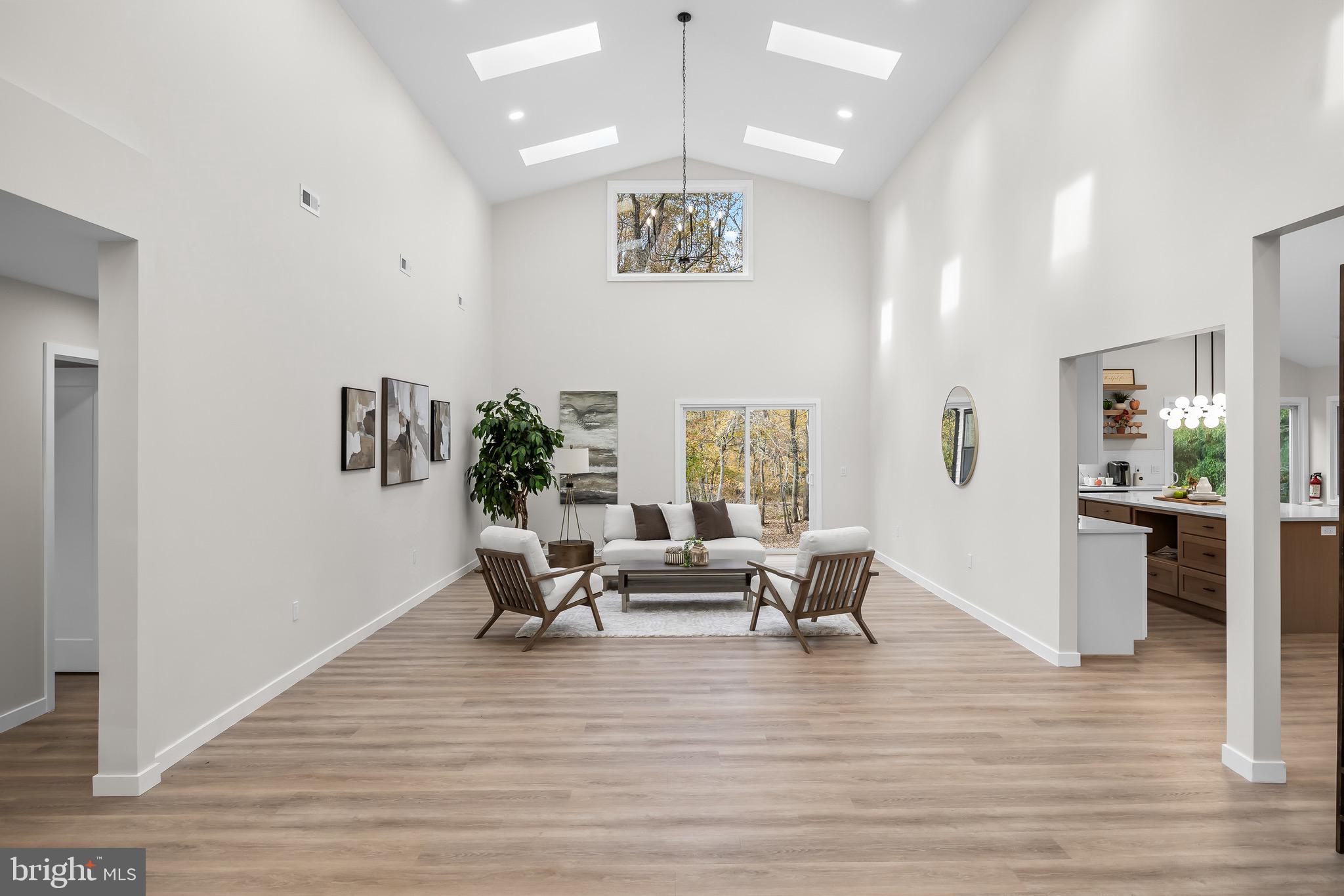 HOOT OWL ESTATES - Residential