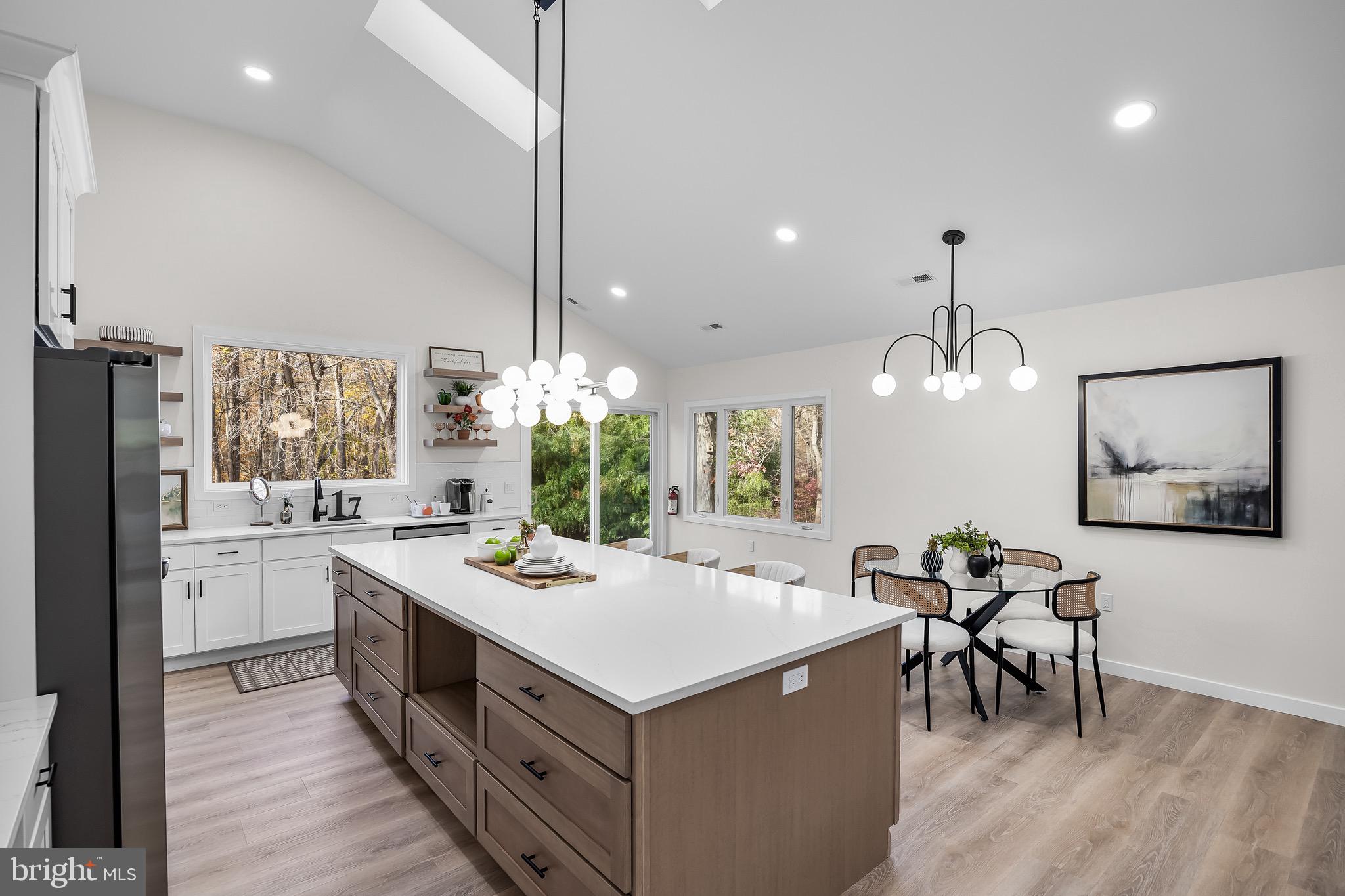 HOOT OWL ESTATES - Residential