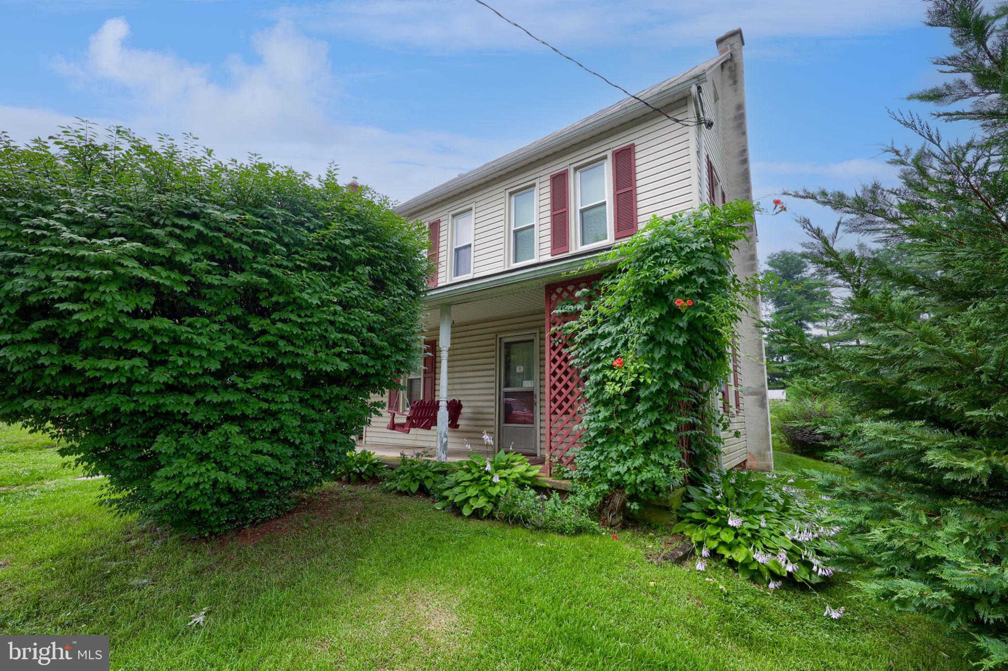 945 MAPLE STREET