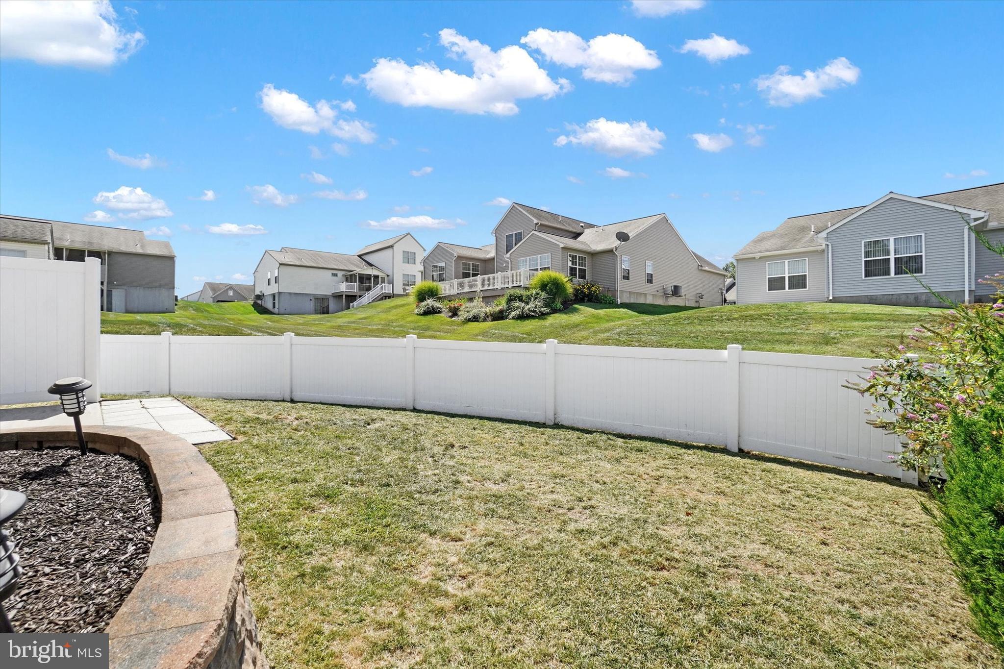 FAIRE WYND - Residential