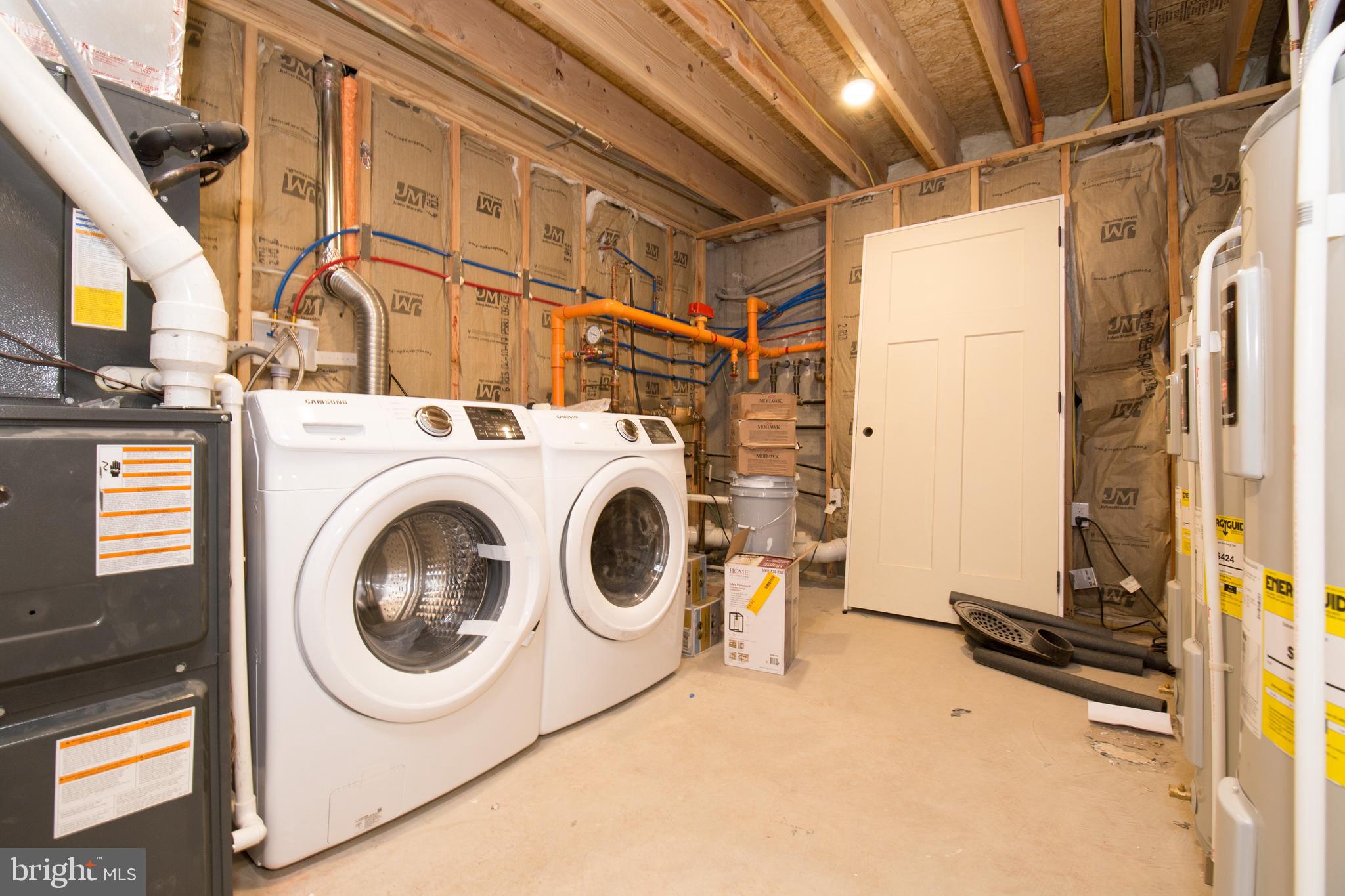 NORRIS SQUARE - Residential Lease