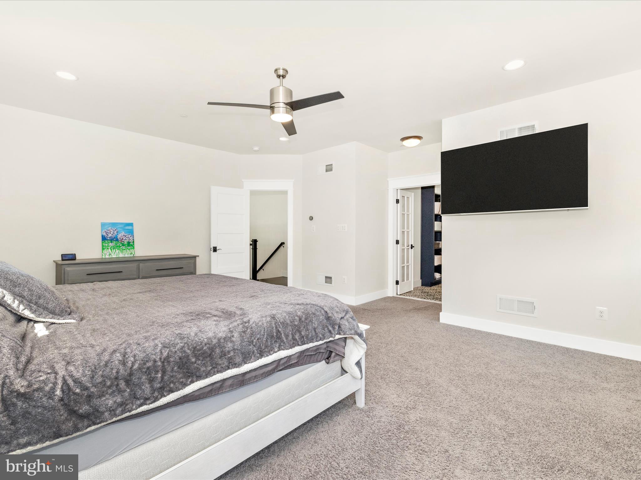 TREASURE MOUNTAIN - Residential