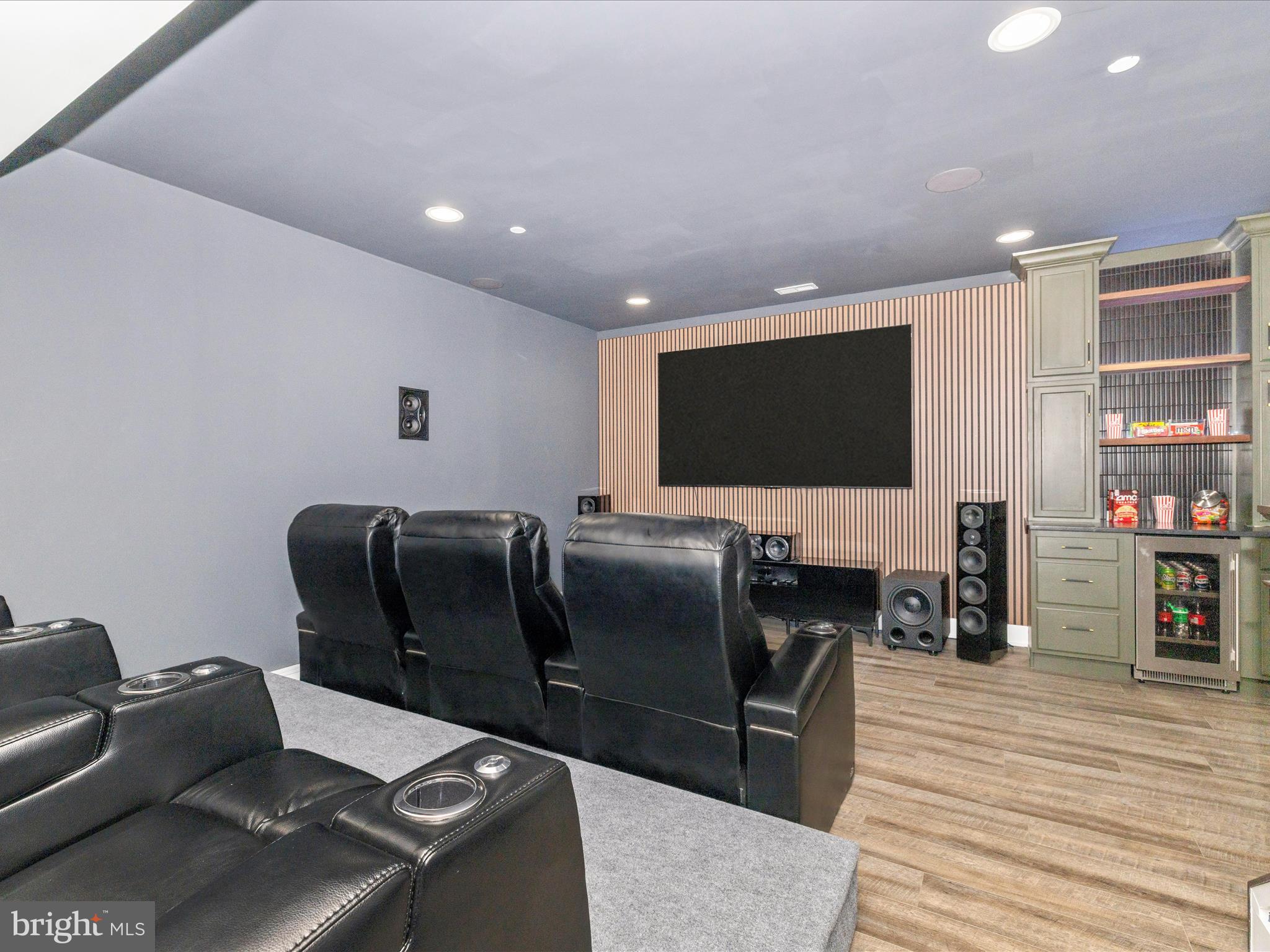 TREASURE MOUNTAIN - Residential