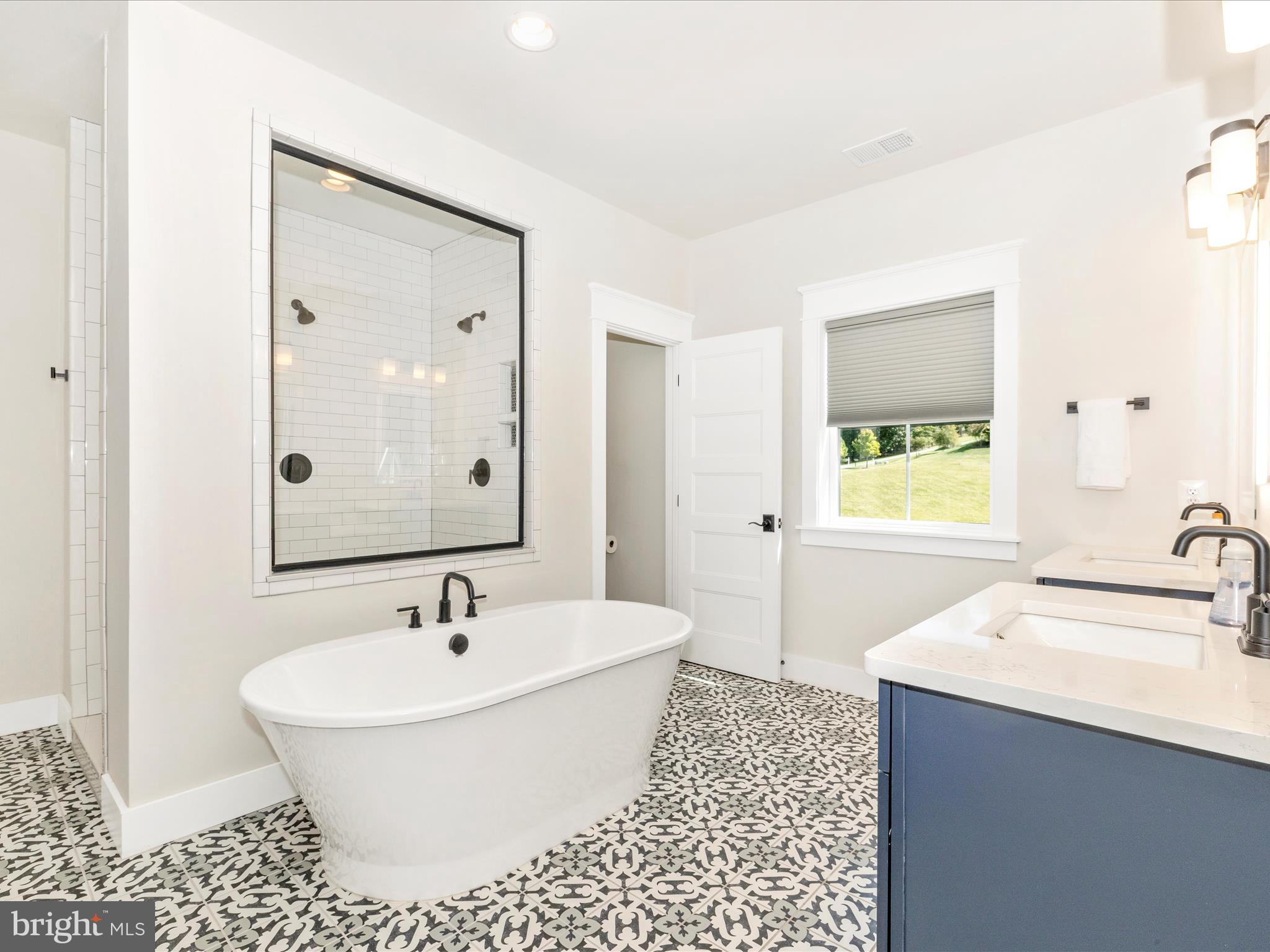 TREASURE MOUNTAIN - Residential