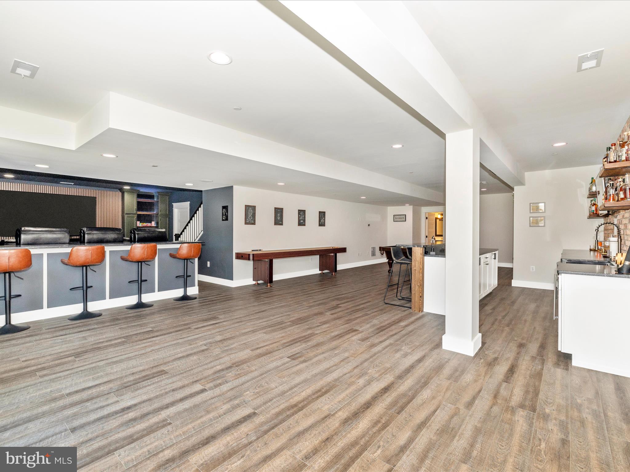 TREASURE MOUNTAIN - Residential