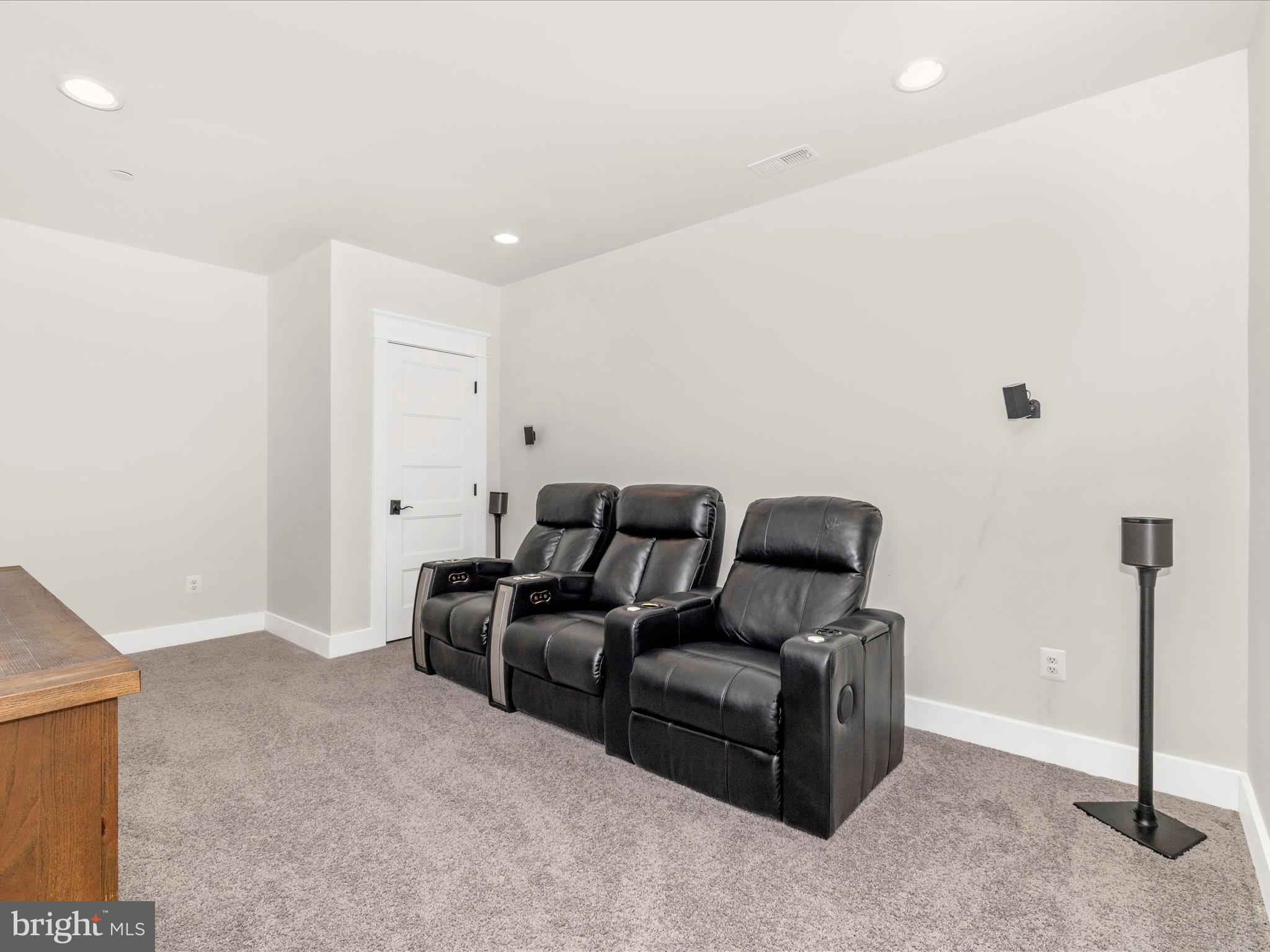 TREASURE MOUNTAIN - Residential