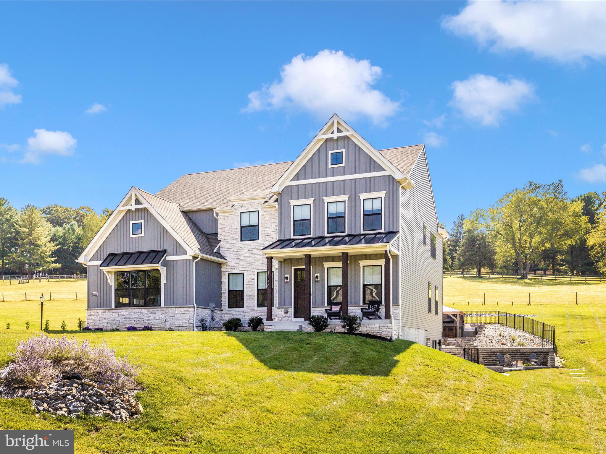 TREASURE MOUNTAIN - Residential