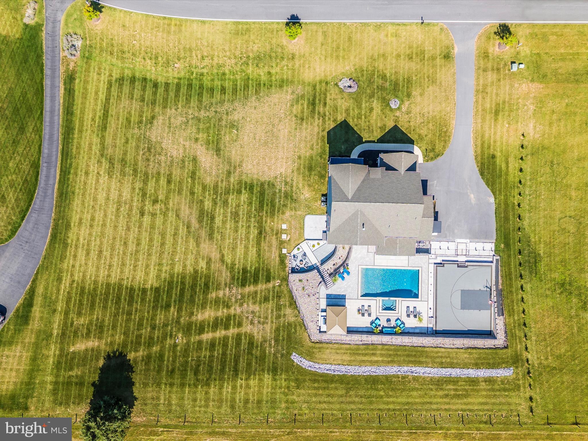 TREASURE MOUNTAIN - Residential