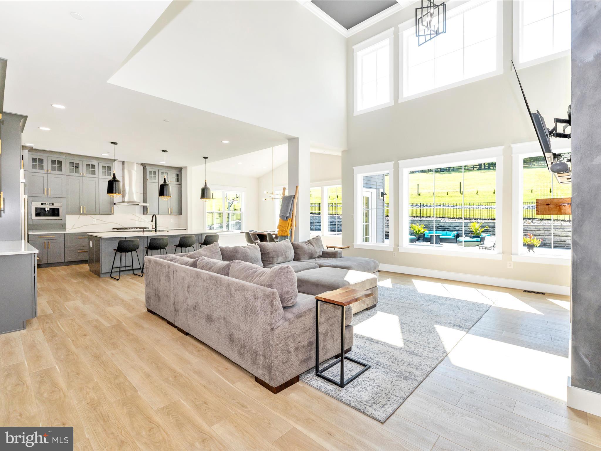 TREASURE MOUNTAIN - Residential